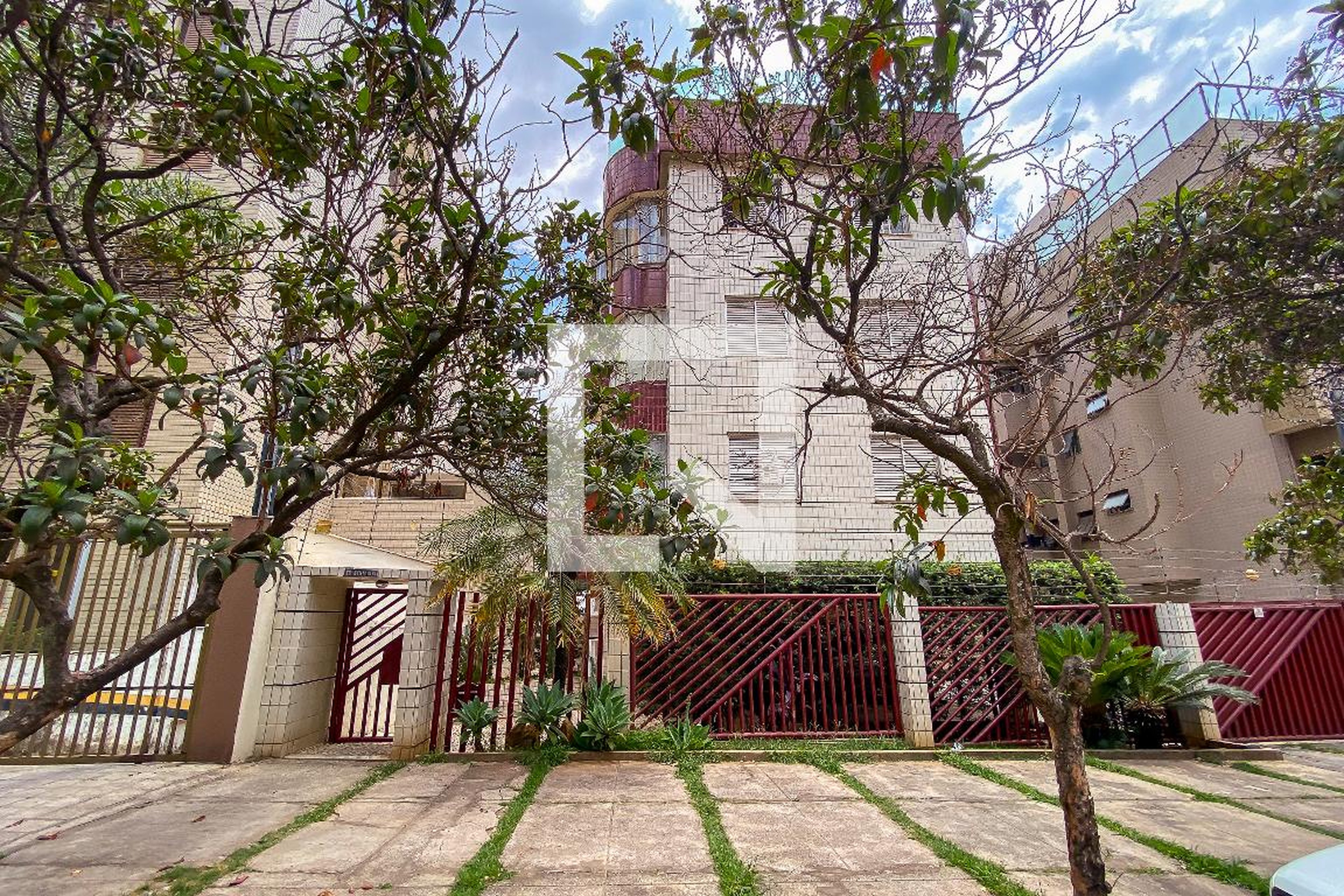 Fachada Condomínio em Rua Maria Heilbuth Surette, 1169