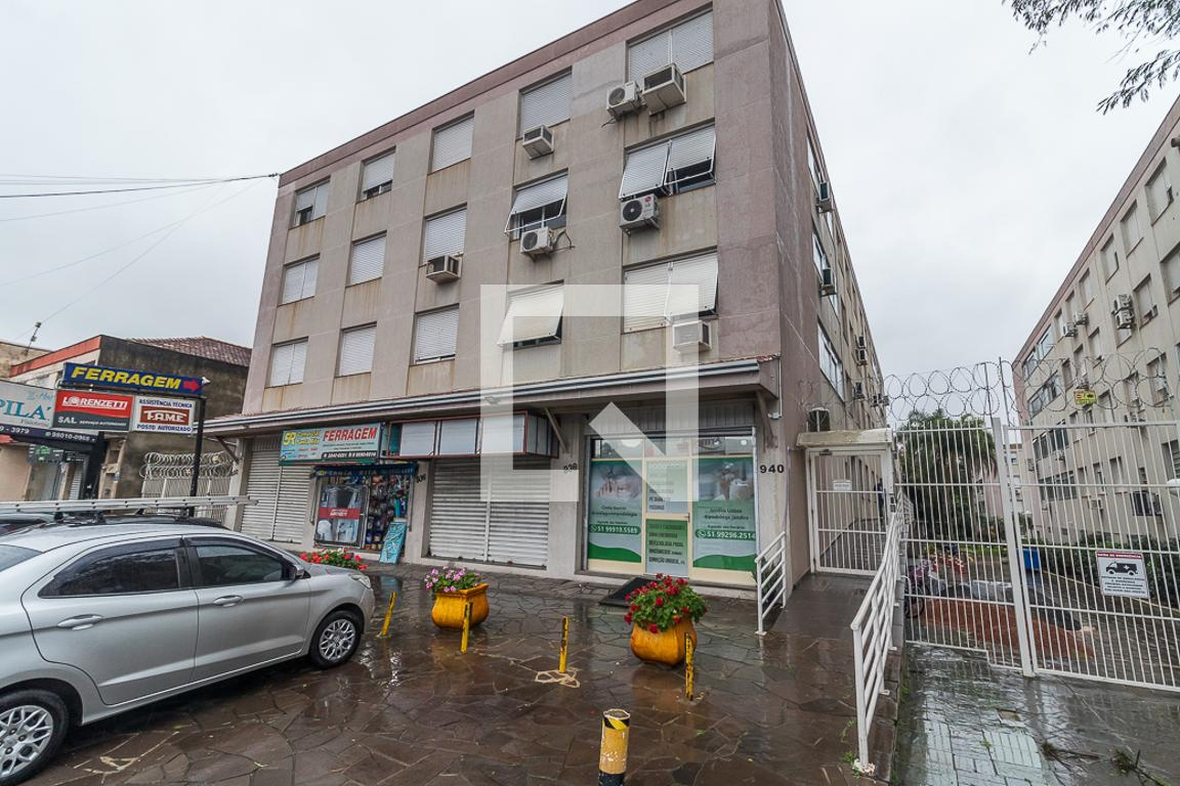 Fachada Condomínio em Avenida do Forte, 240