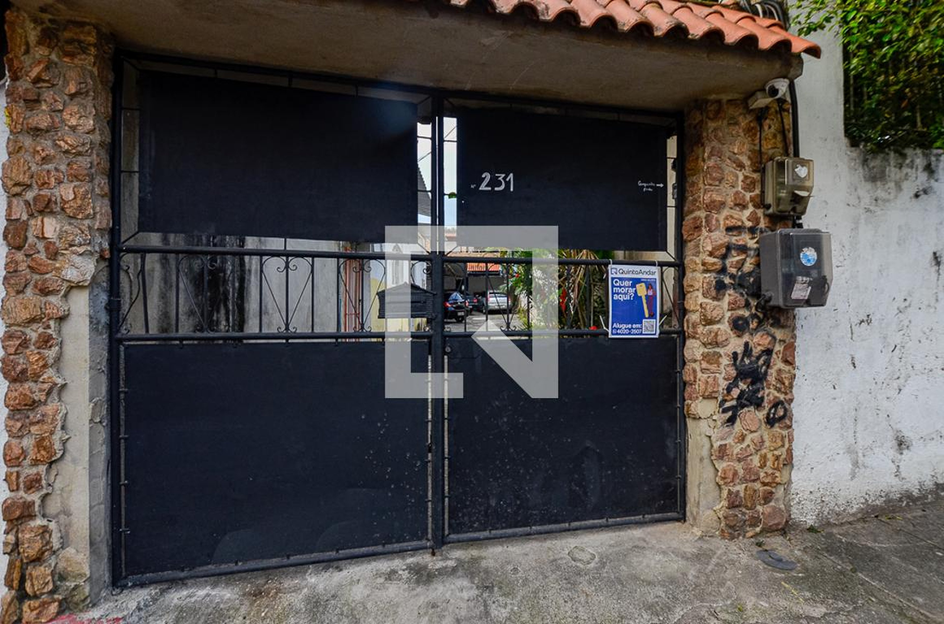 Entrada Condomínio em Rua Doutor Carlos Maximiano, 231