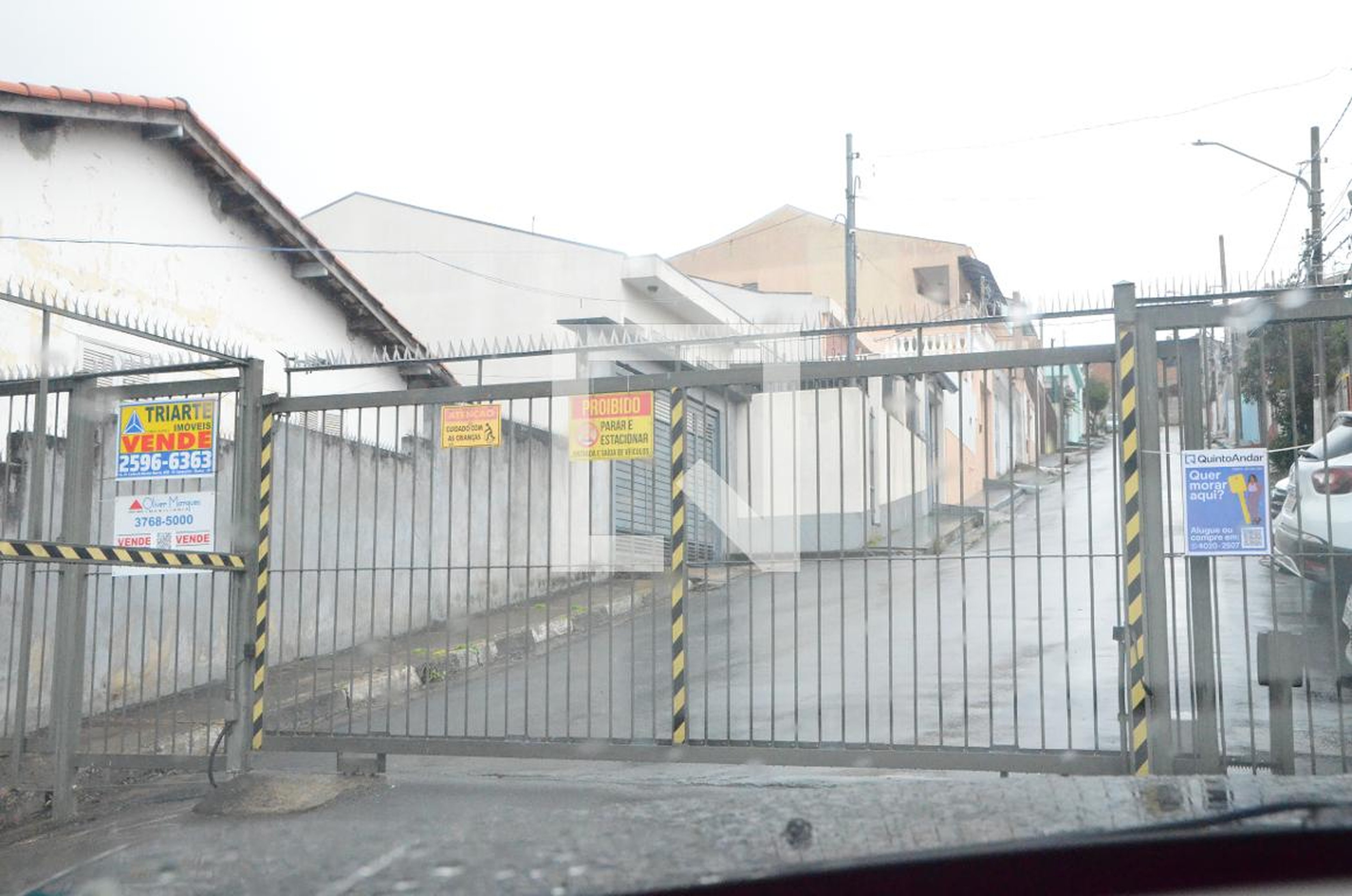 Fachada Condomínio em Rua Serra da Mantiqueira, 98