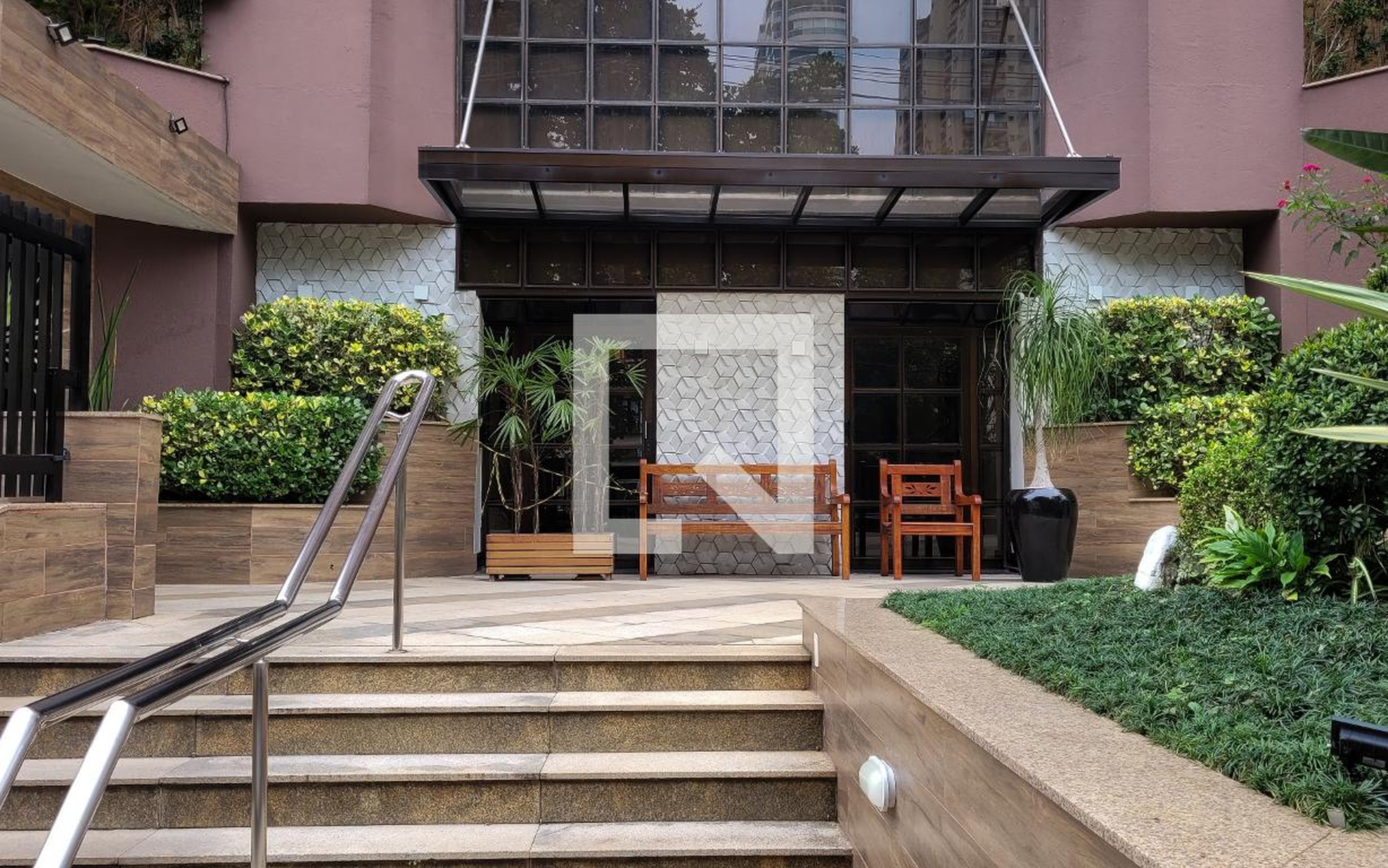 Entrada - Edifício Papeete