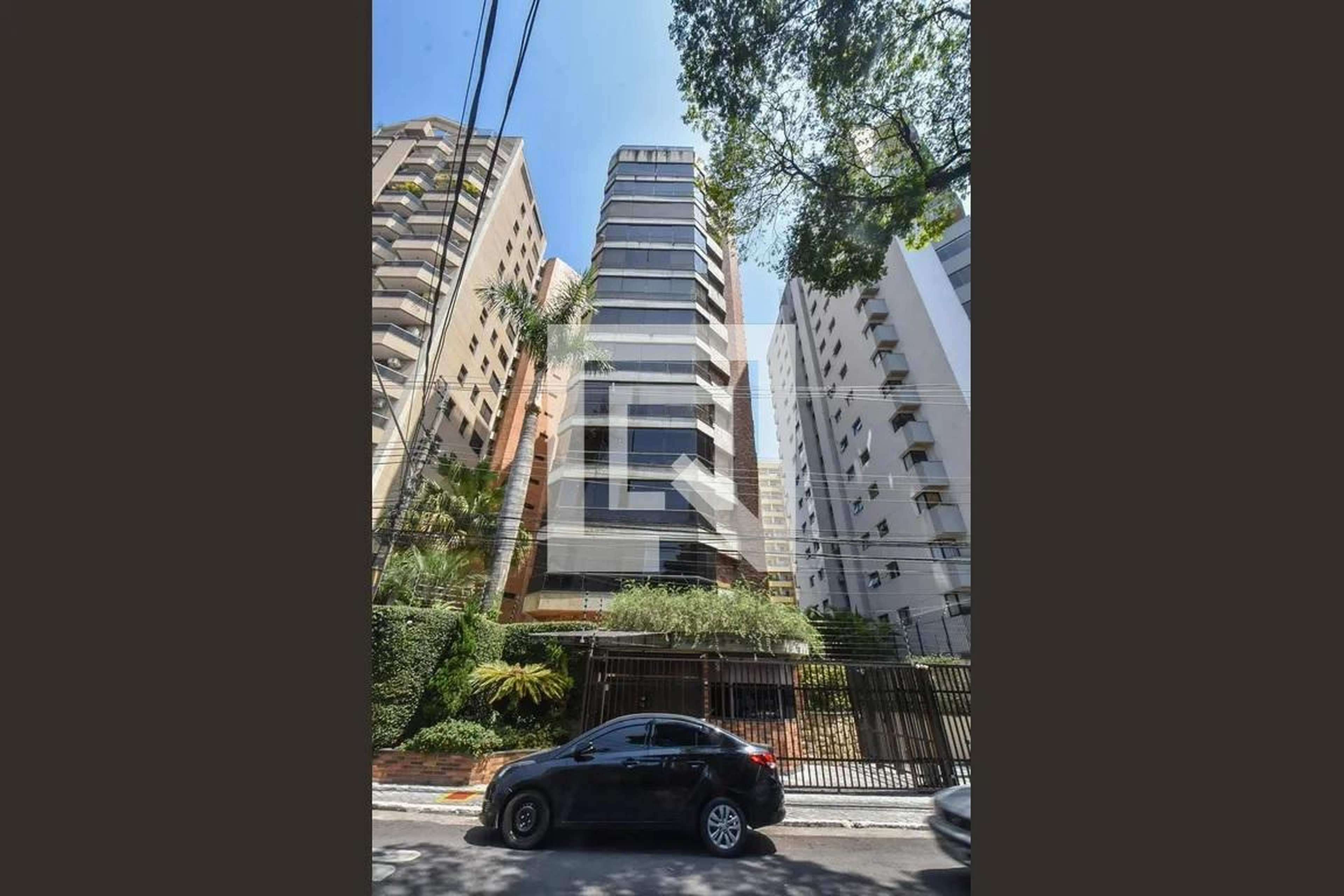 Fachada Edifício Danielle F Hale