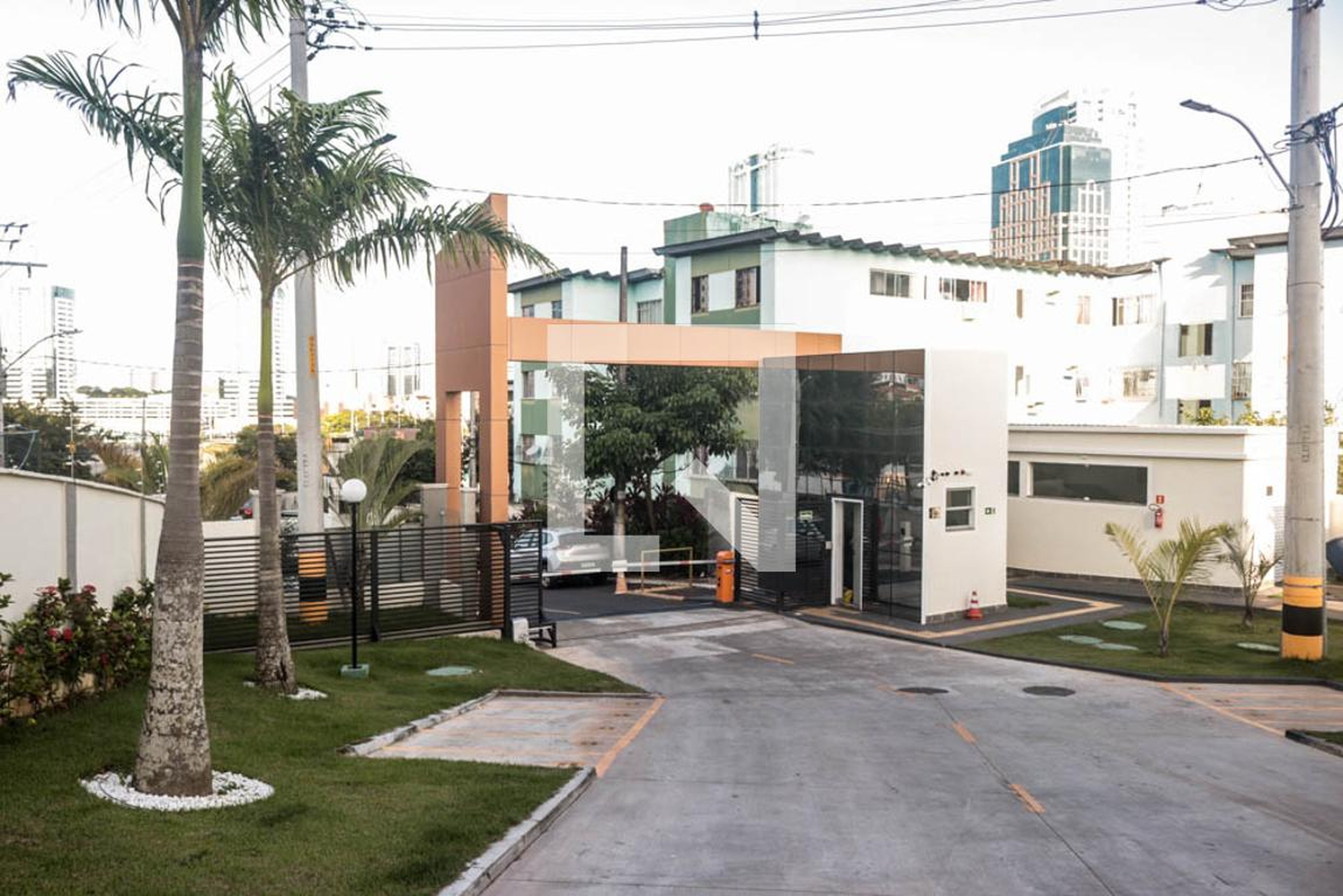 Portaria Condomínio em Avenida Tancredo Neves, 154