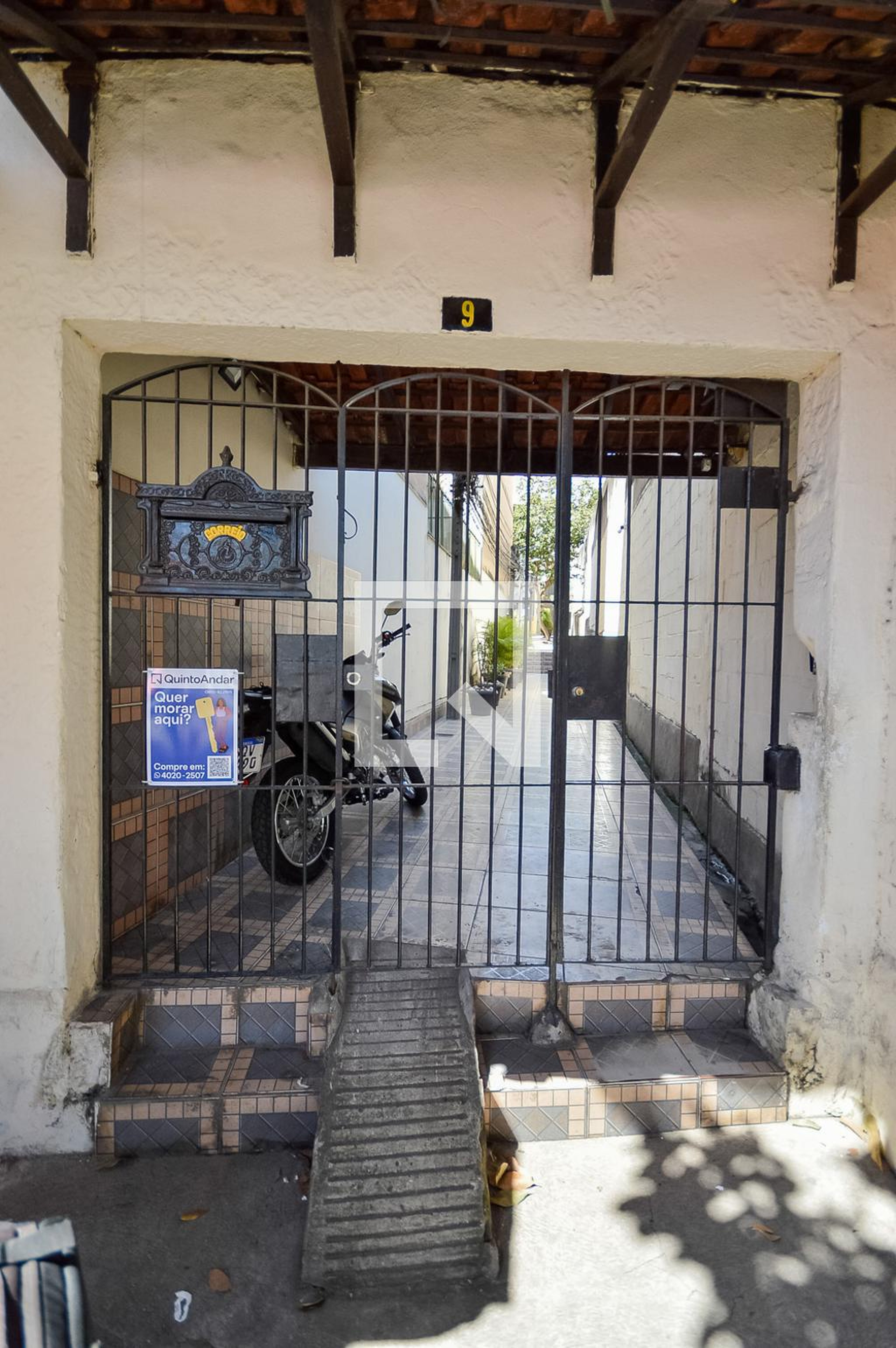 Fachada Condomínio em Rua General José Cristino, 9