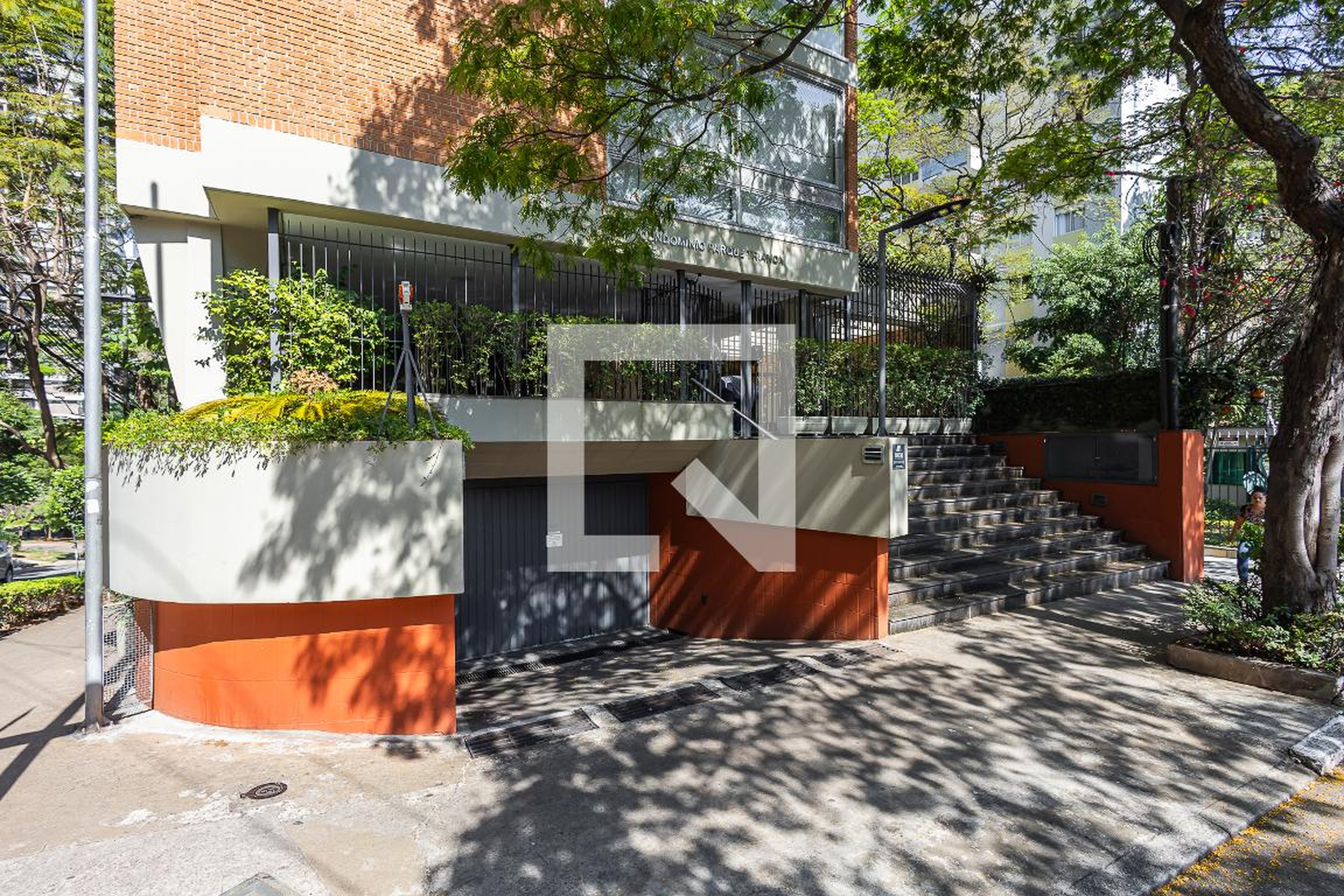 Fachada Condomínio Parque Trianon