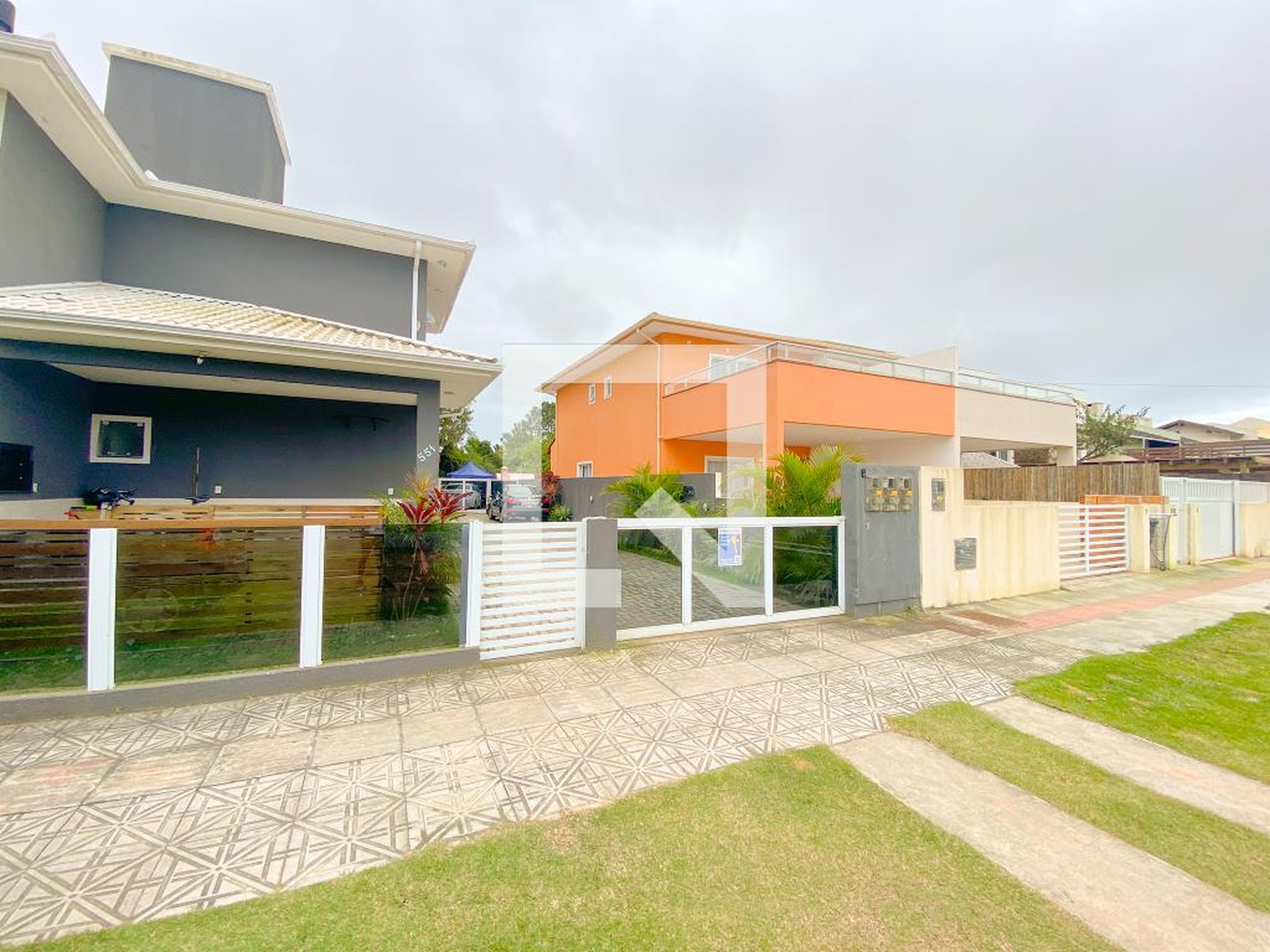 Fachada do Prédio Condomínio em Rua Fernando Bauther da Silva, 551