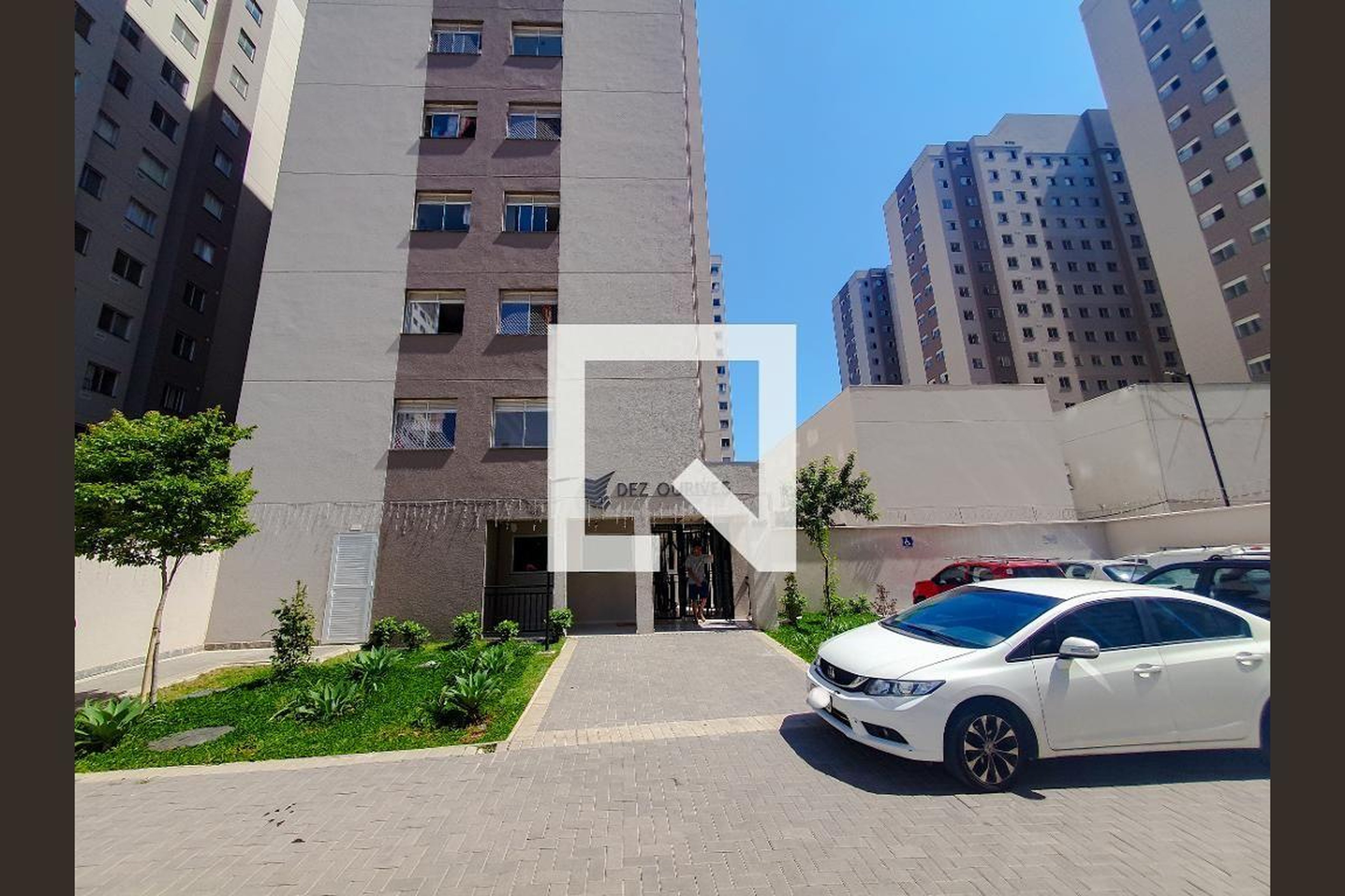 Fachada Condomínio em Avenida dos Ourives, 808