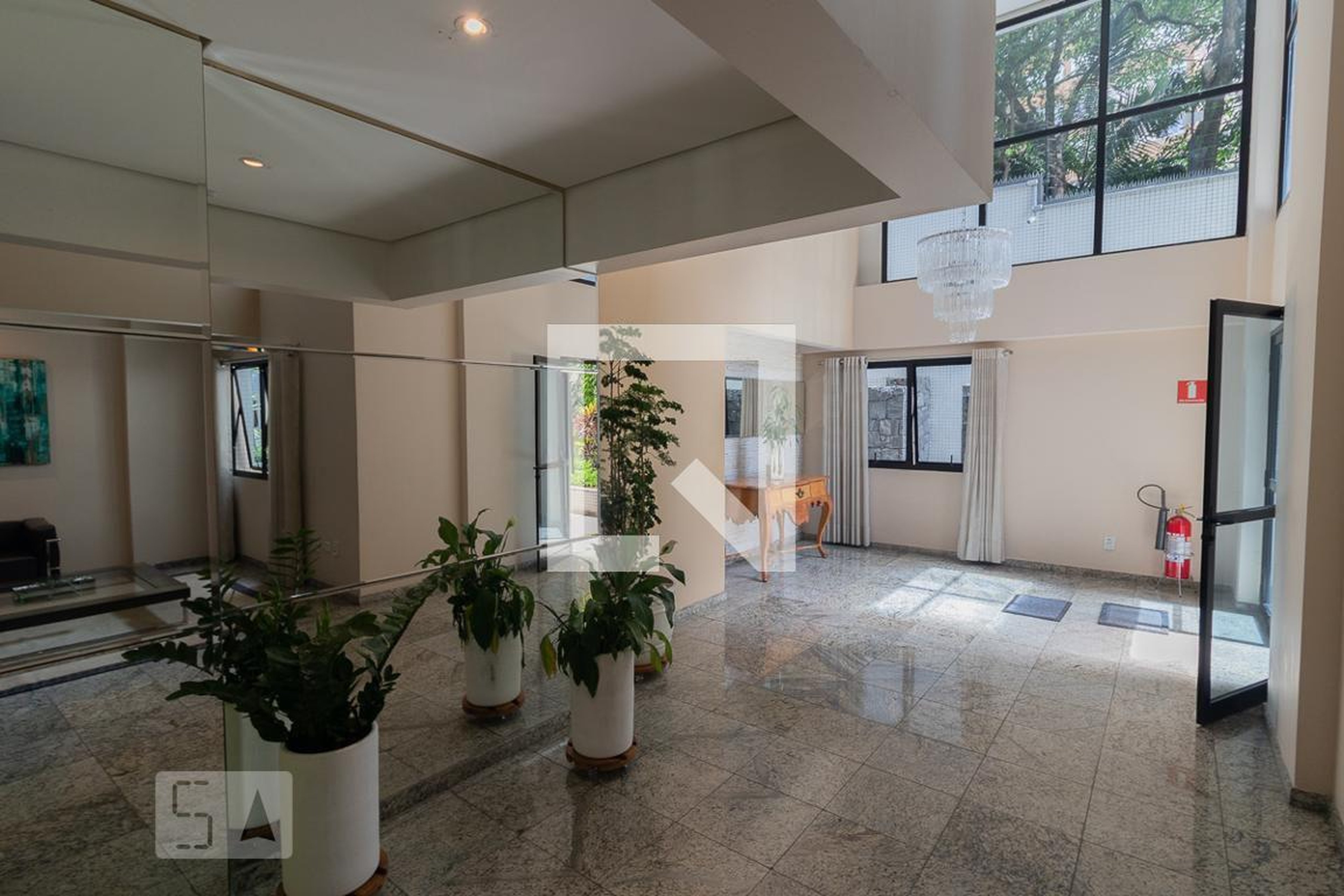 Hall - Brasilia IX