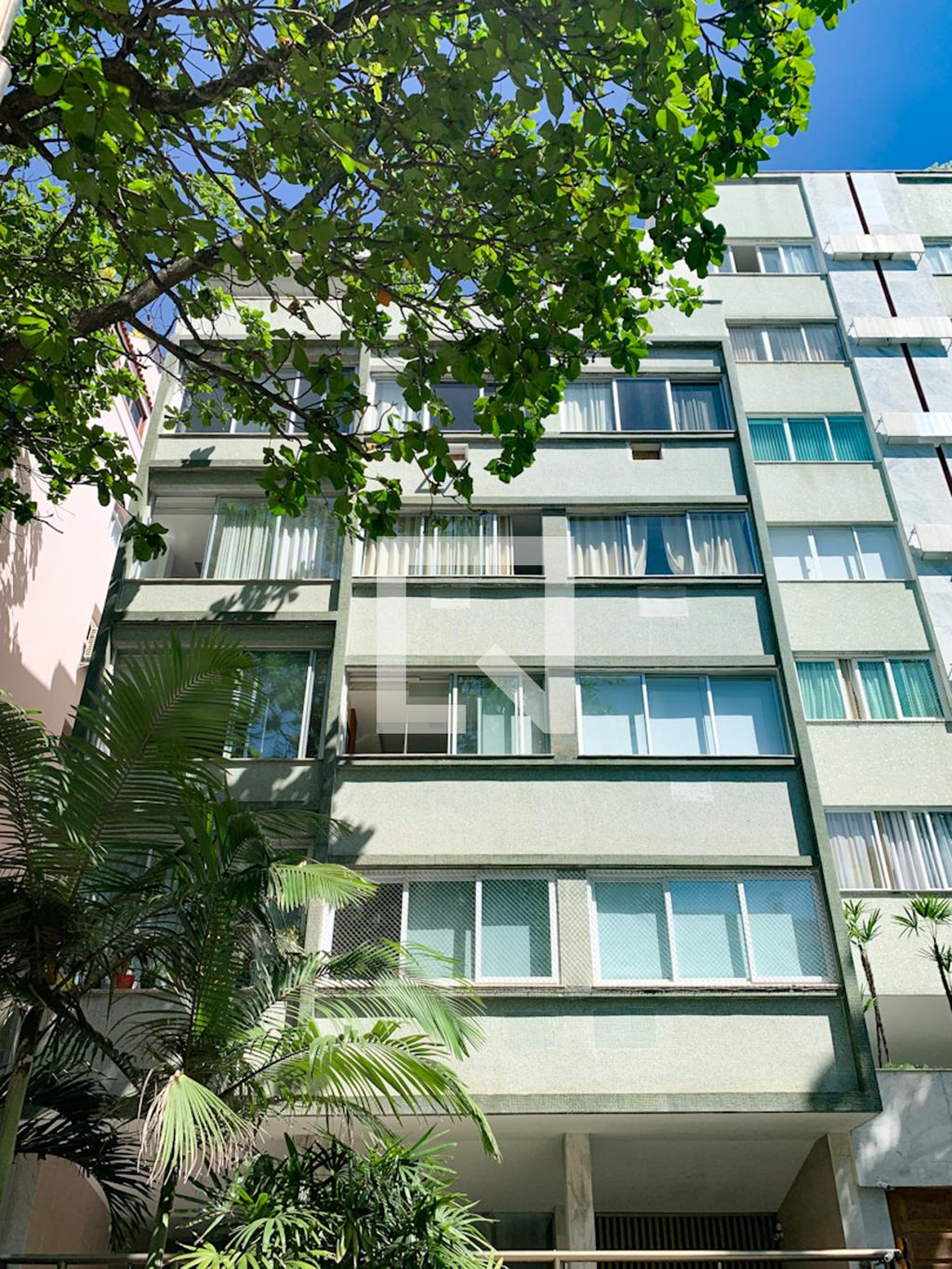 Fachada Edificio Canavial