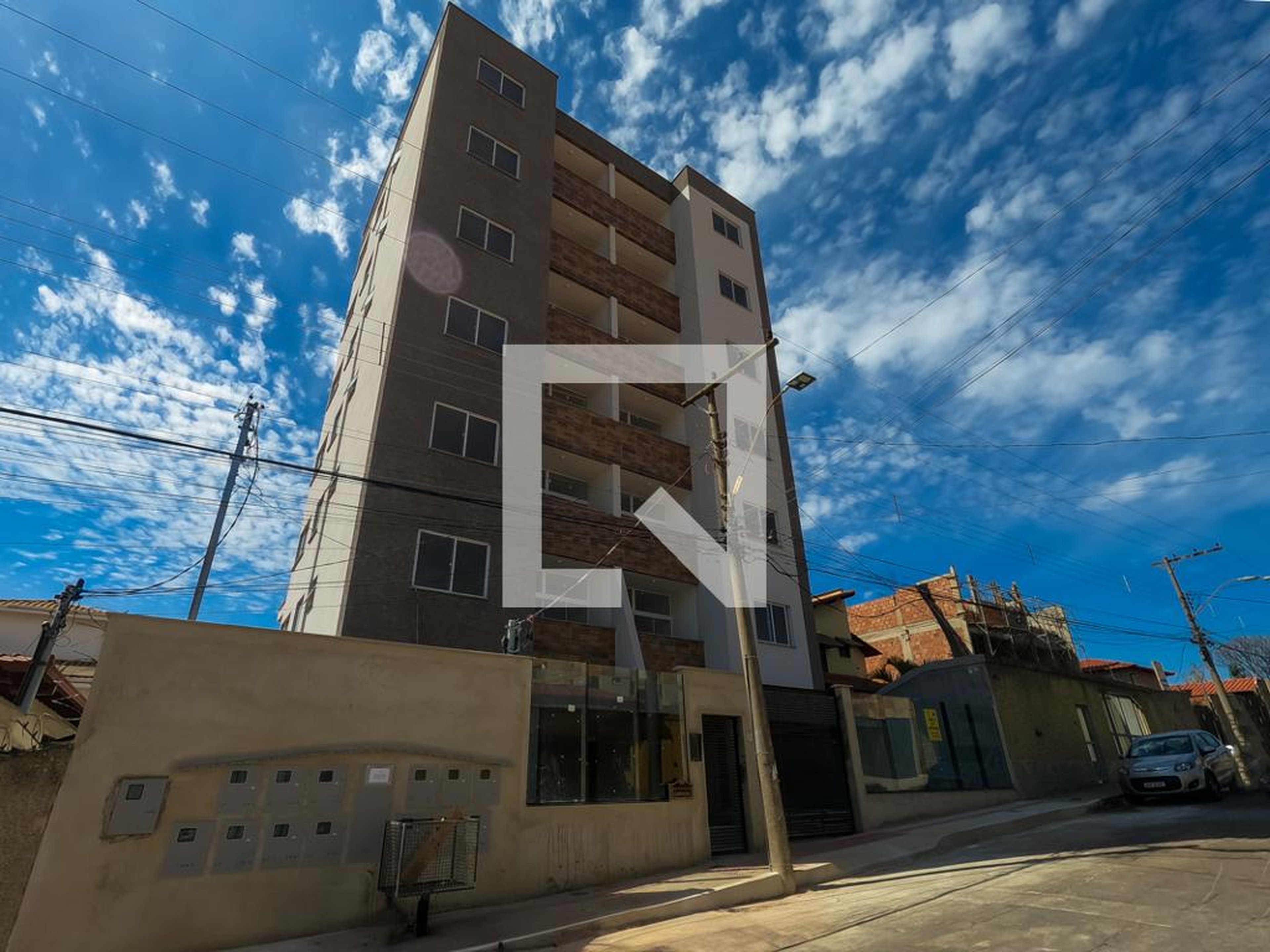 Fachada Condomínio em Rua Doutor Hélio Mourão, 88