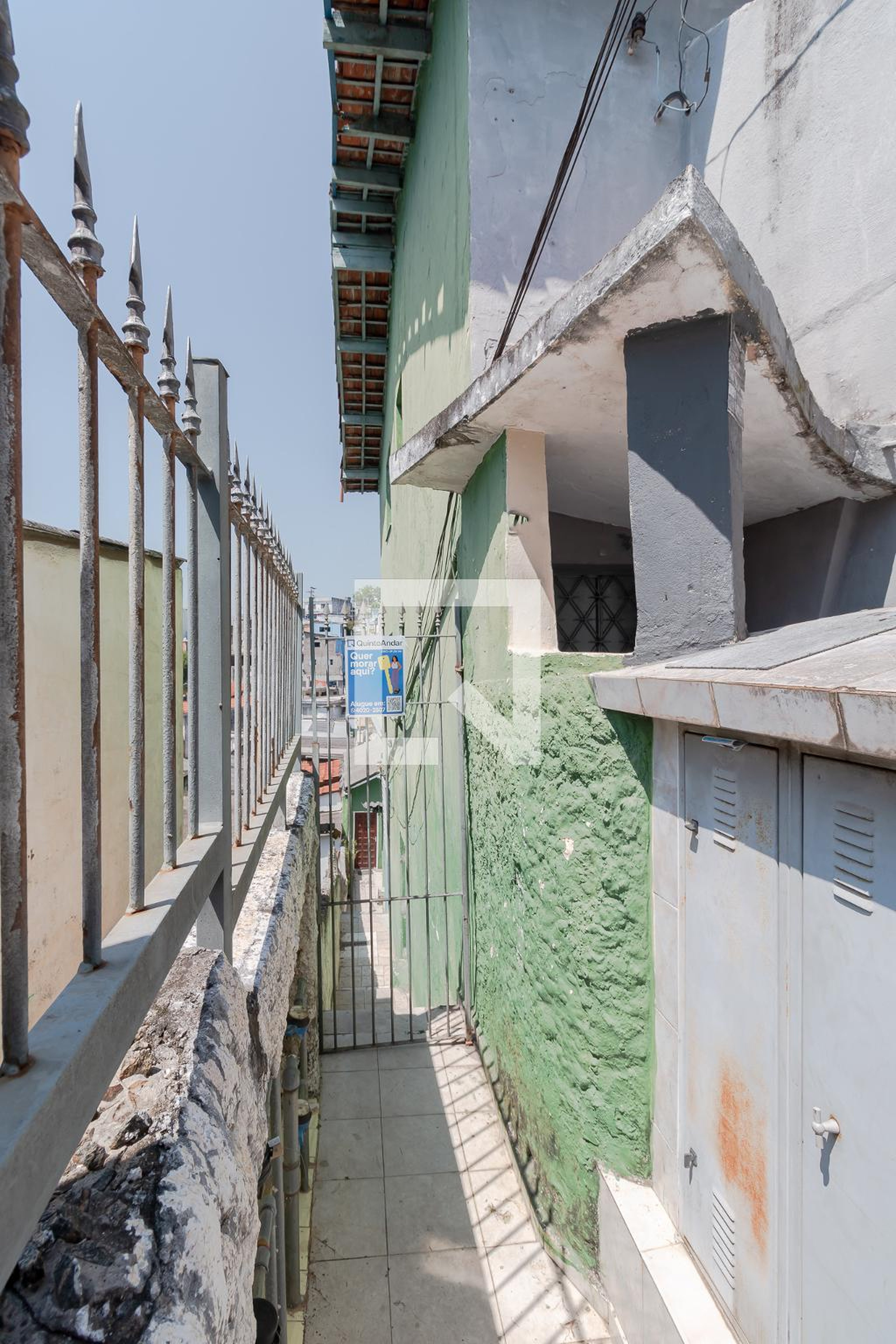 Entrada Condomínio em Rua Estênio Ranzini, 76