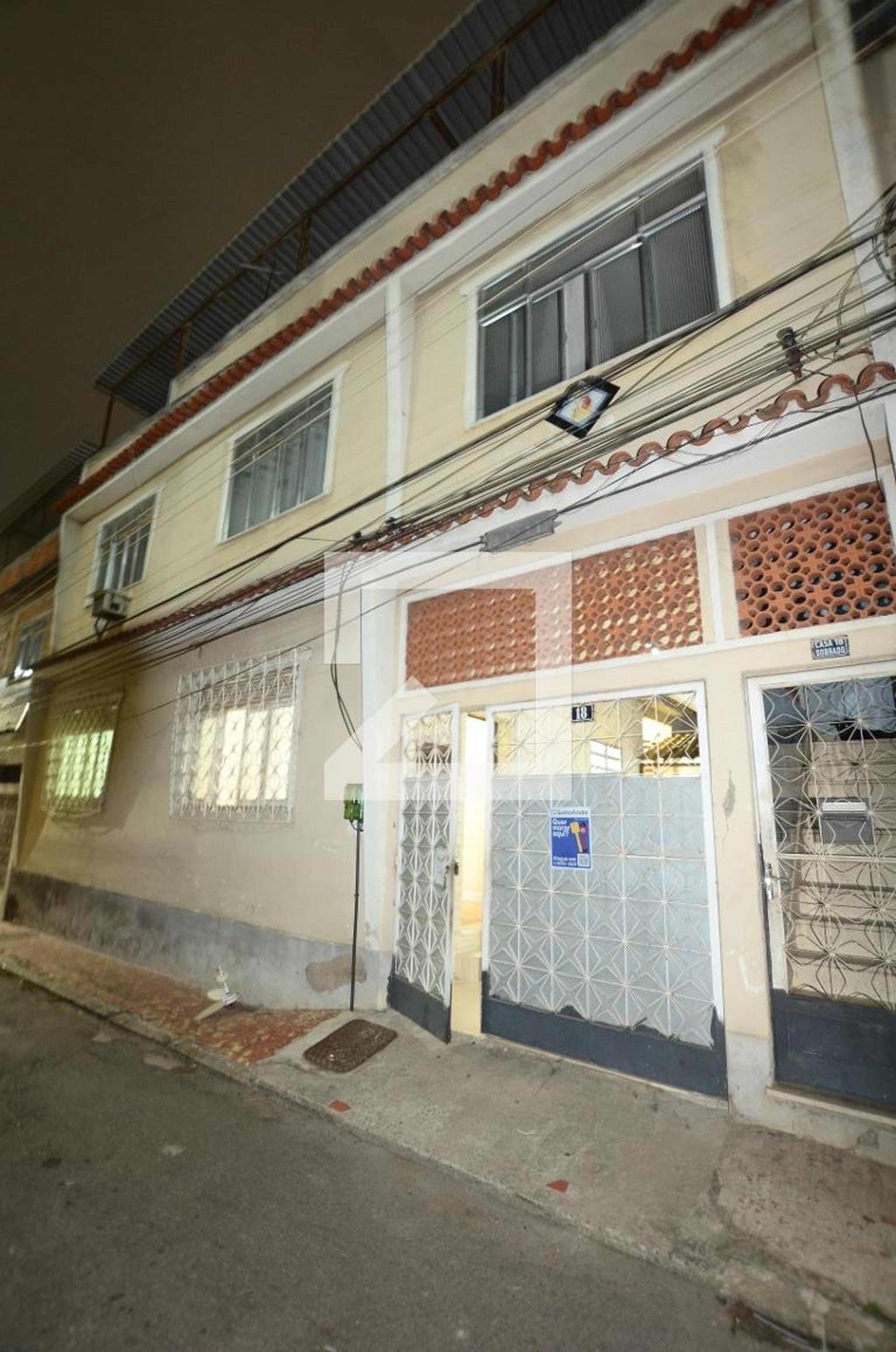 Fachada Condomínio em Estrada Coronel Vieira, 164