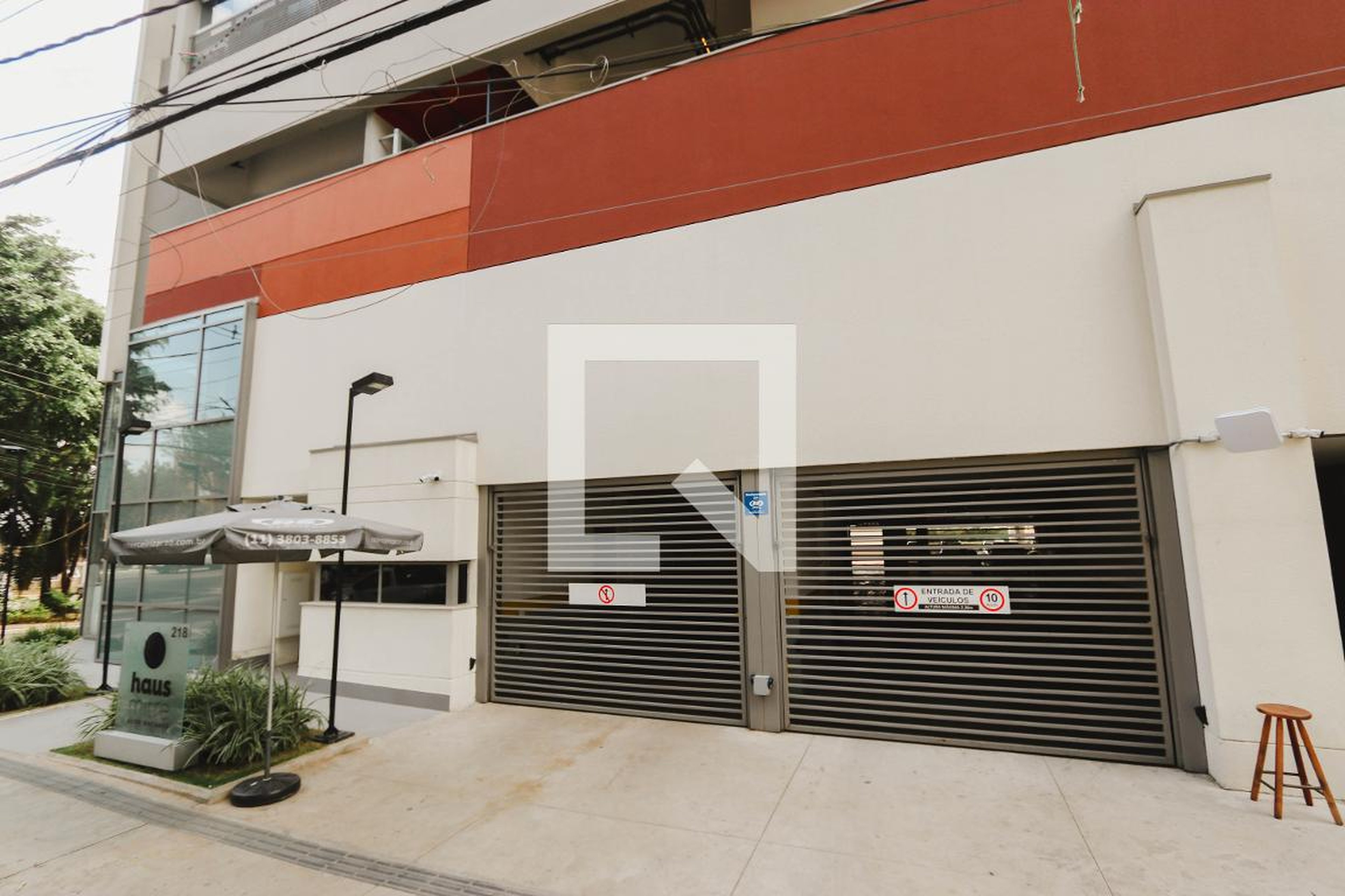 Fachada do Prédio Condomínio em Avenida Professor Francisco Morato, 228