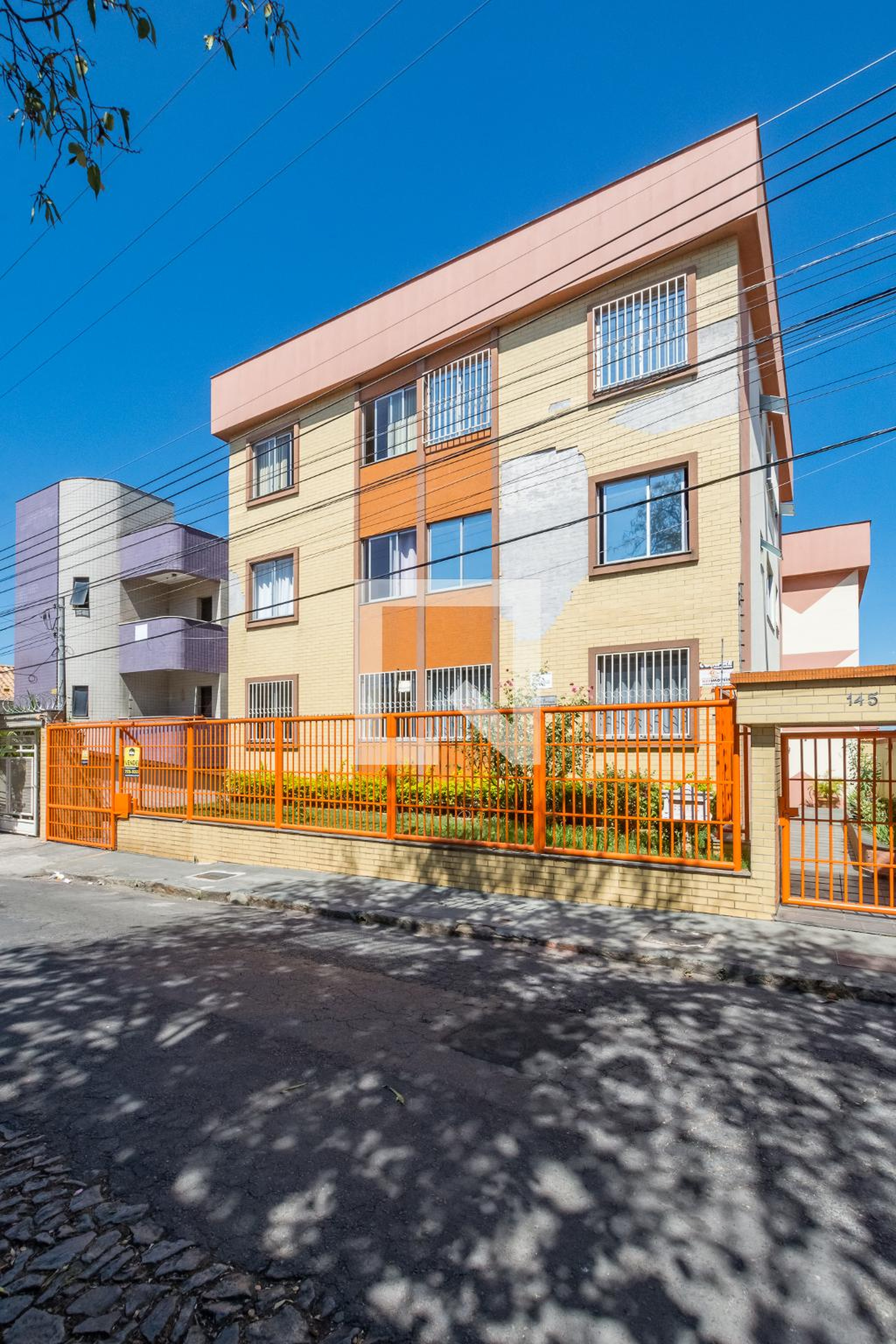 Fachada Condomínio em Rua José Ildeu Gramiscelli, 145