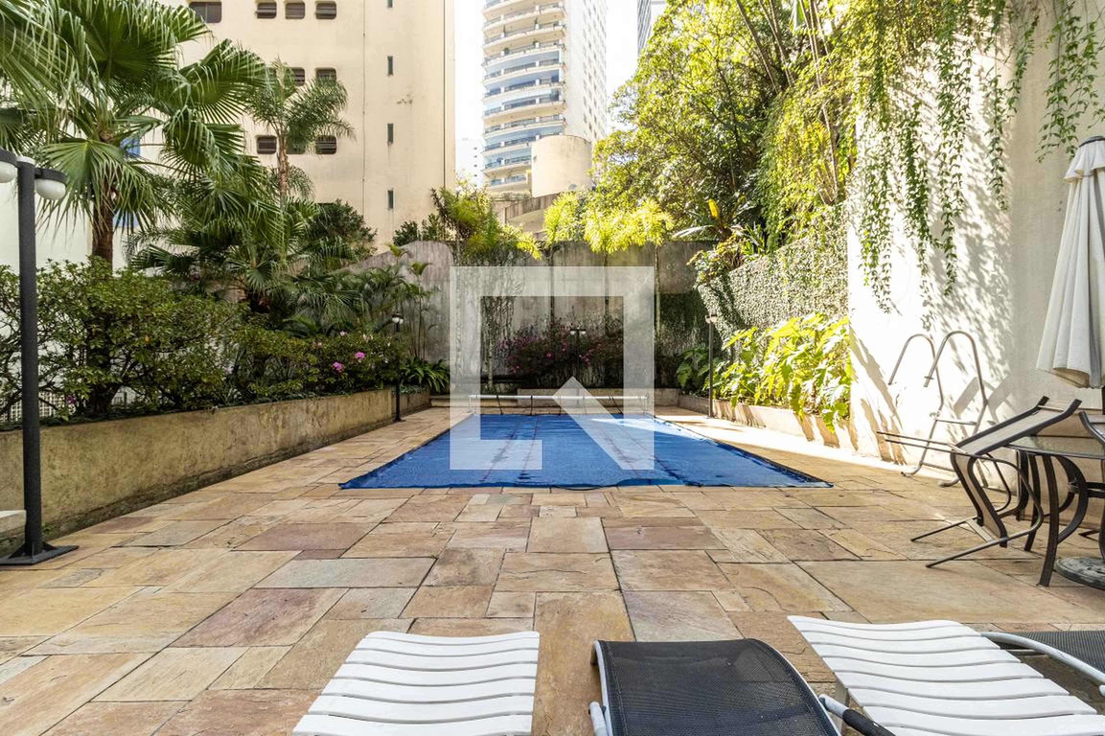 Piscina - Edifício Itanhanga