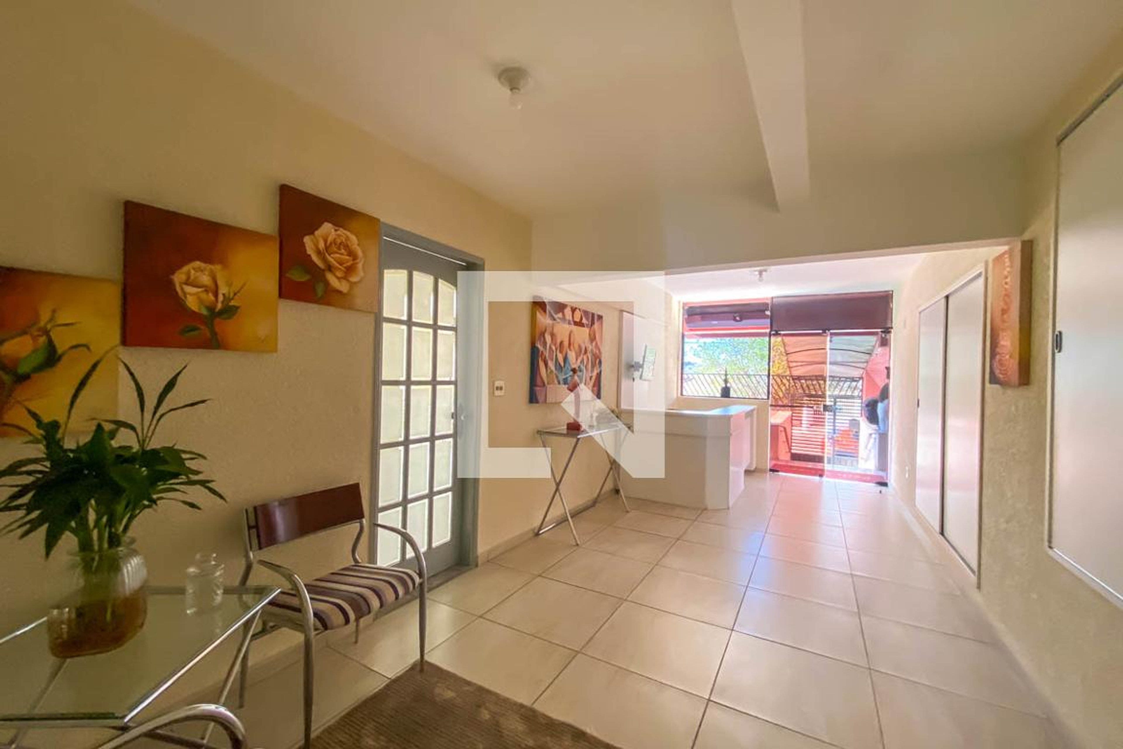Hall de Entrada - Petit Village