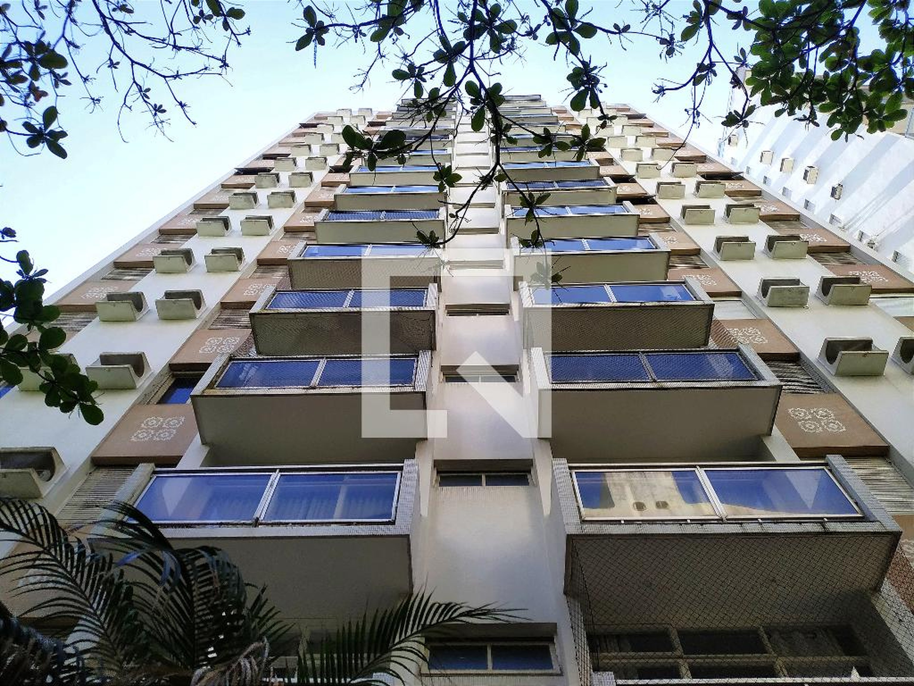 Fachada do Prédio Condomínio Guadalajara