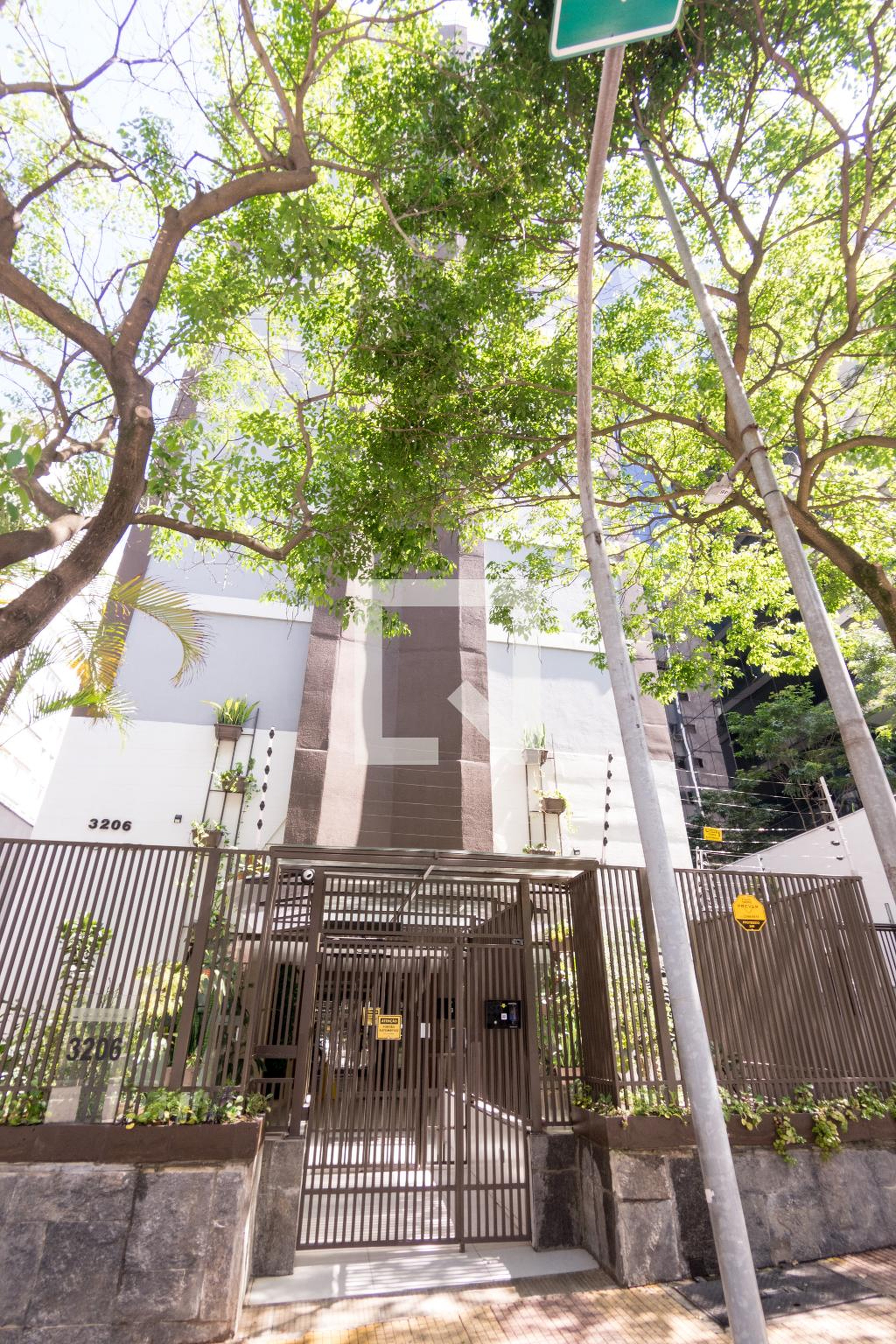 Fachada do Prédio Condomínio Rio Azul