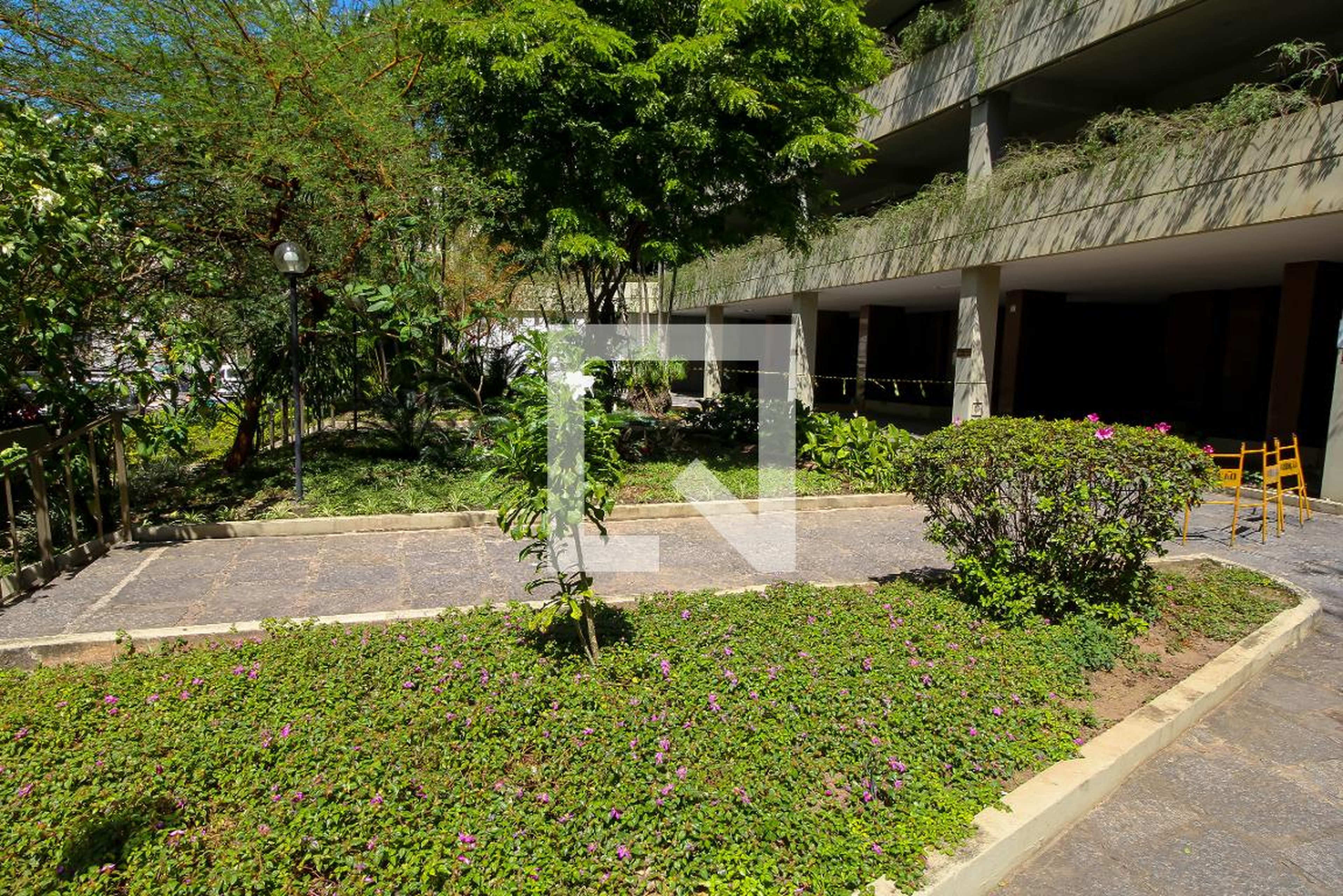 Área Externa - Edifício Congonhas do Campo