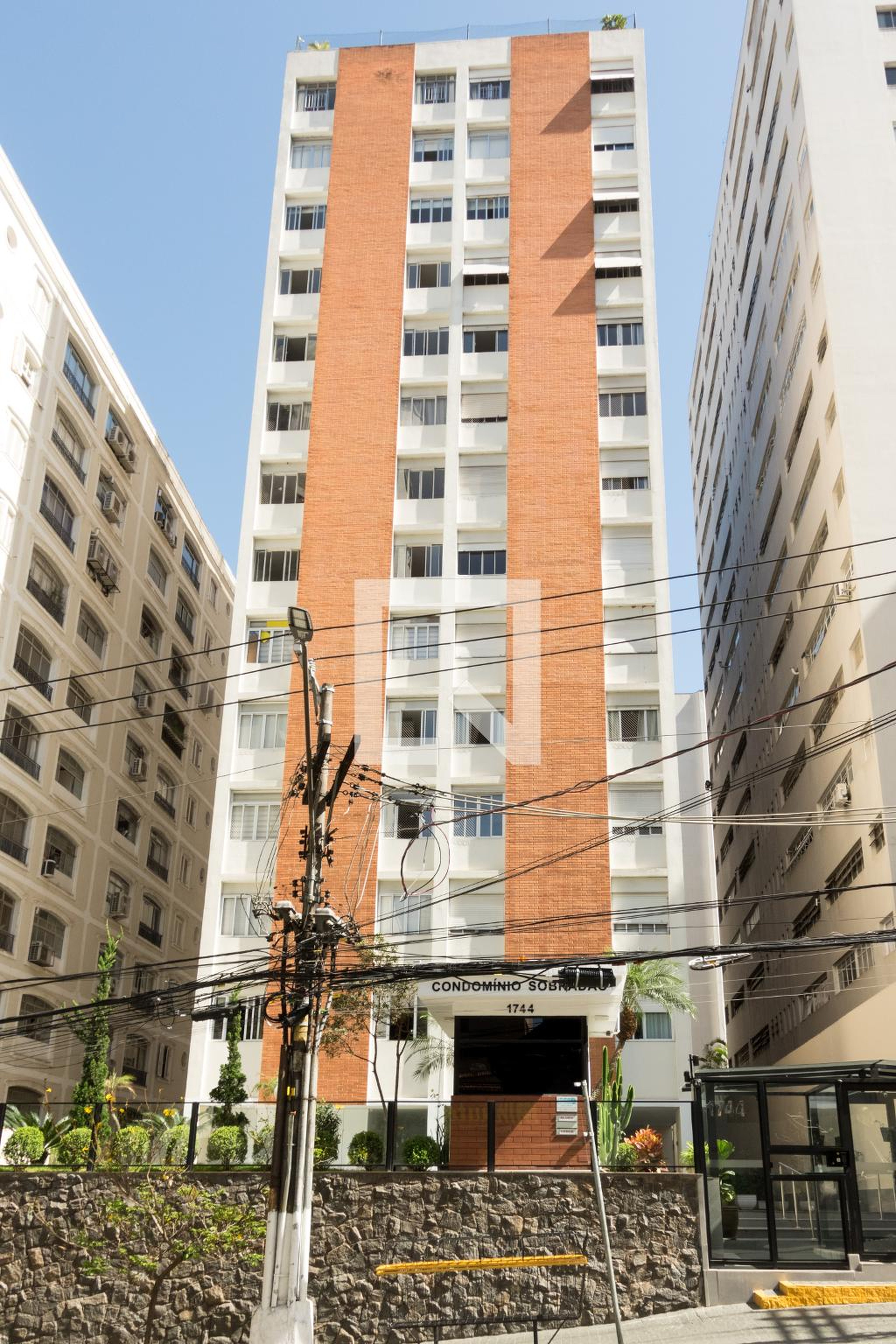 Fachada do Prédio Condomínio Sobradão