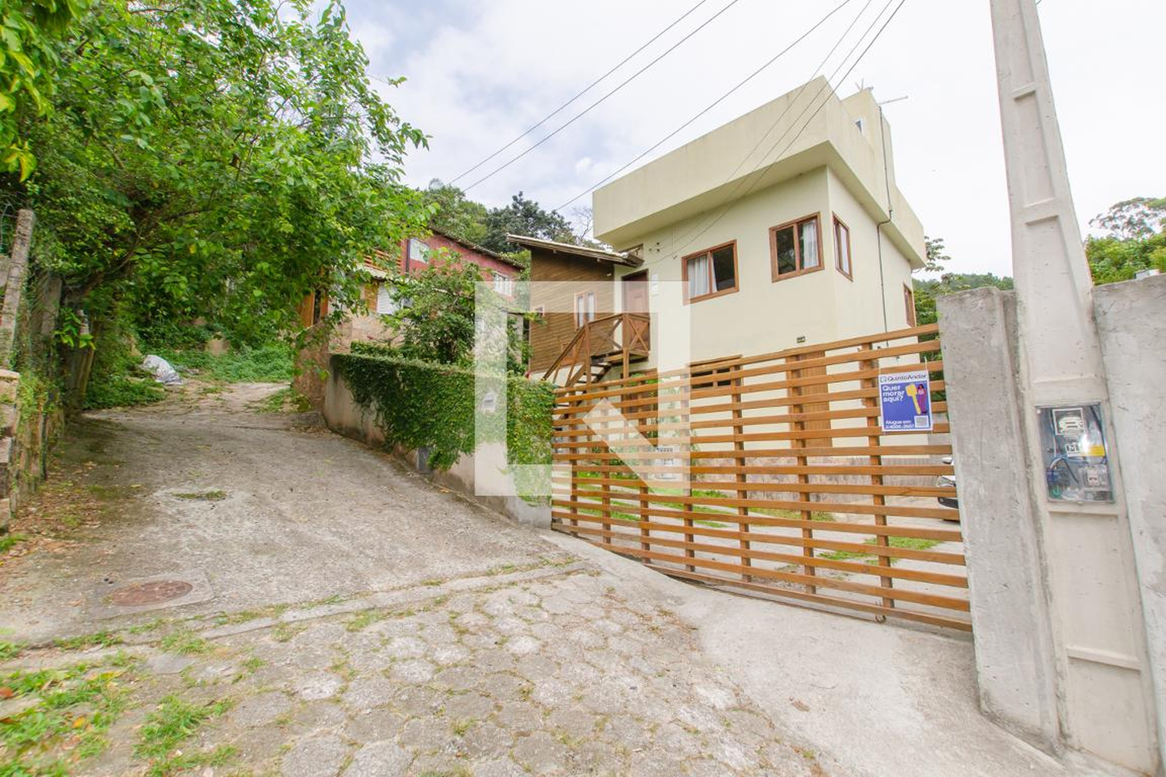 Fachada Condomínio em Servidão Manoel Jorge de Oliveira, 120