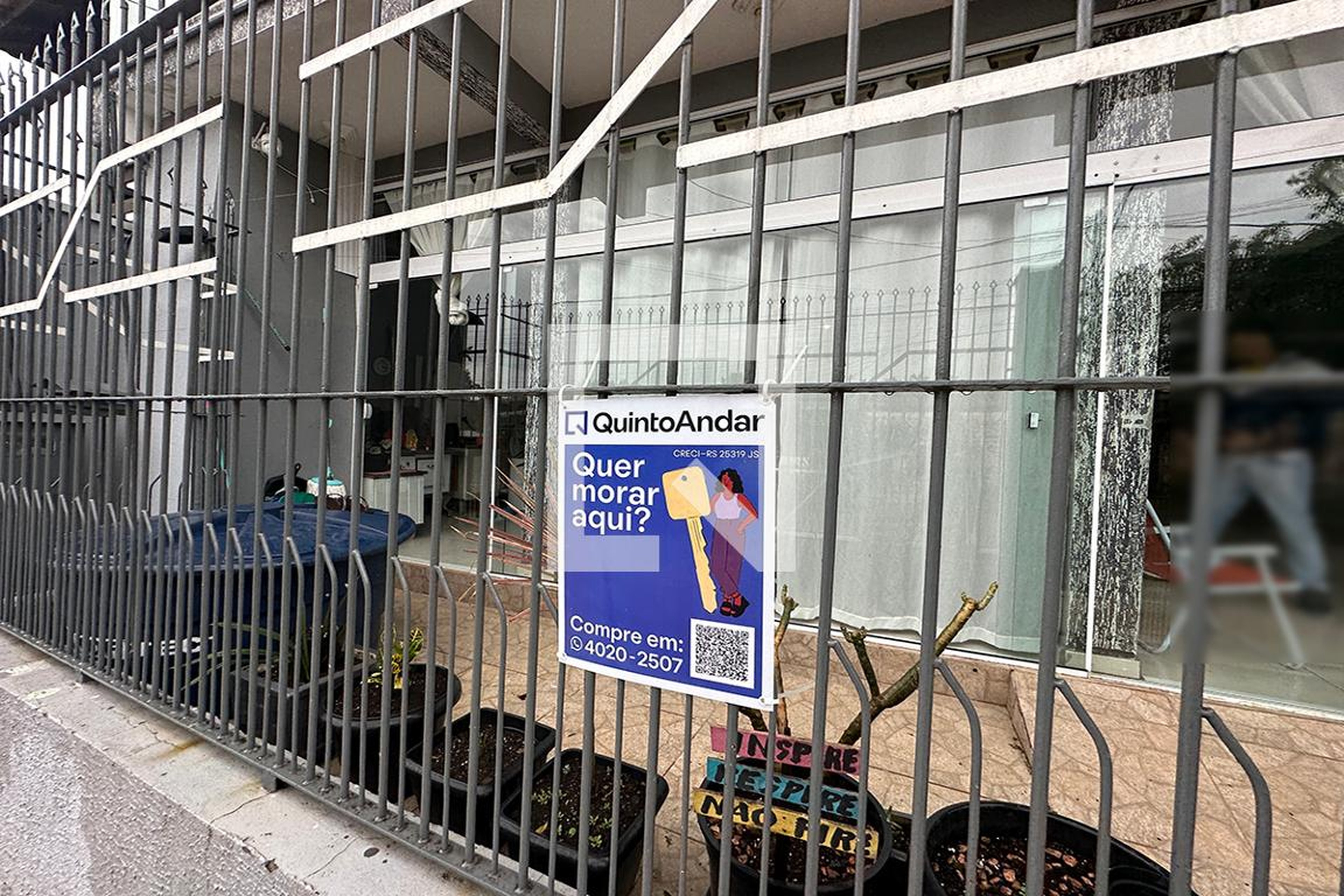 Fachada Condomínio em Rua Lôbo da Costa, 51