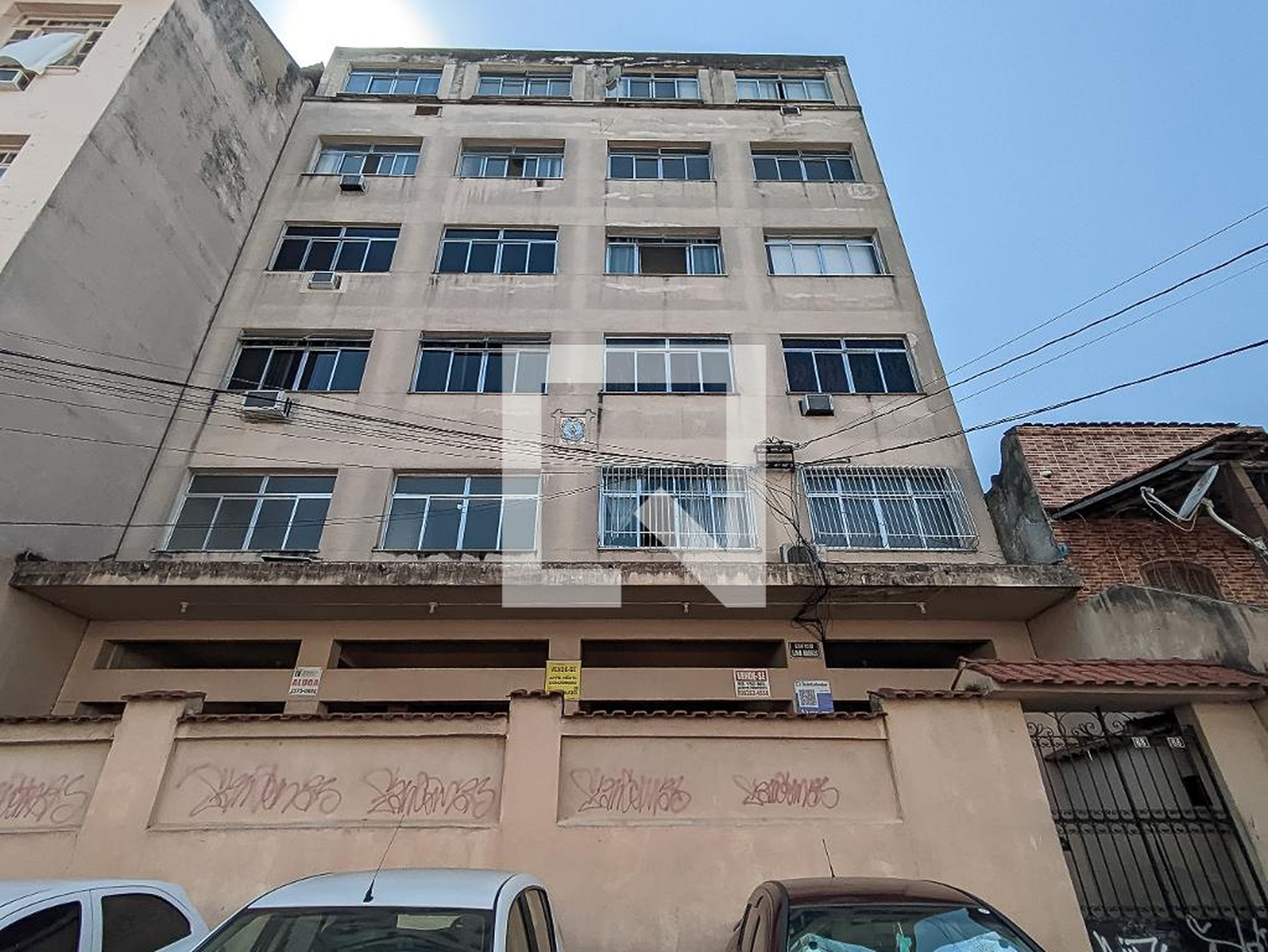 Fachada do Prédio Condomínio em Rua Lima Barros, 68