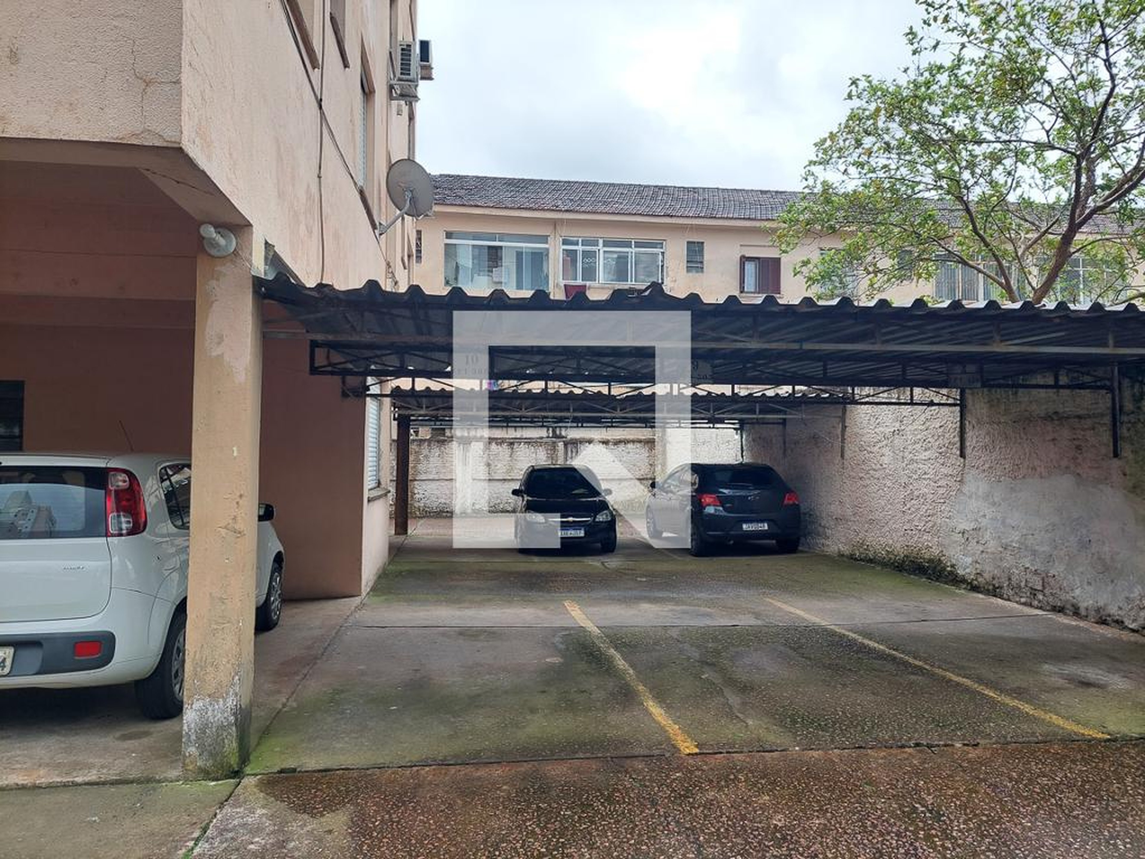 Estacionamento - Edifício Luiz Augusto