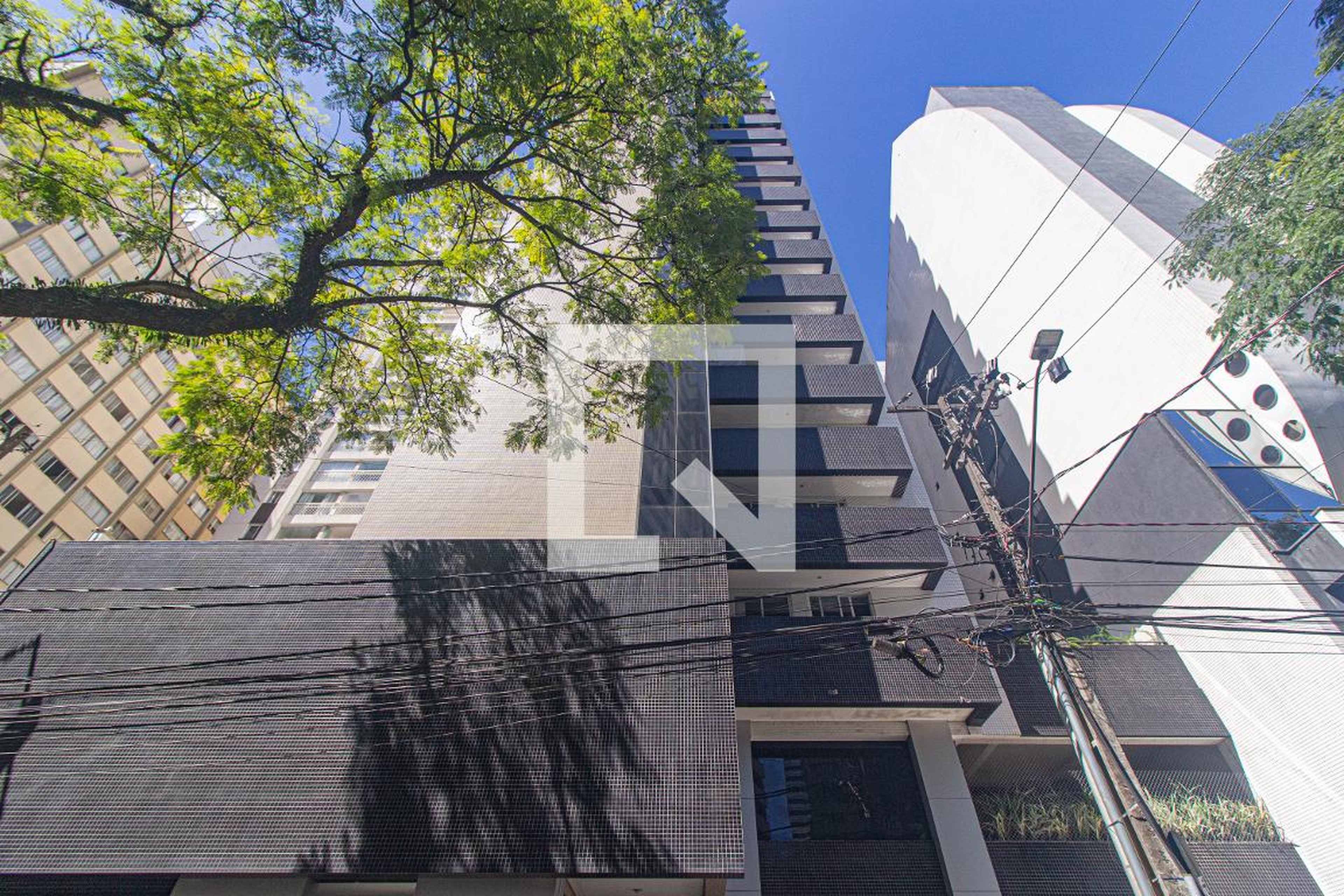 Fachada Condomínio em Rua Doutor Pedrosa, 477