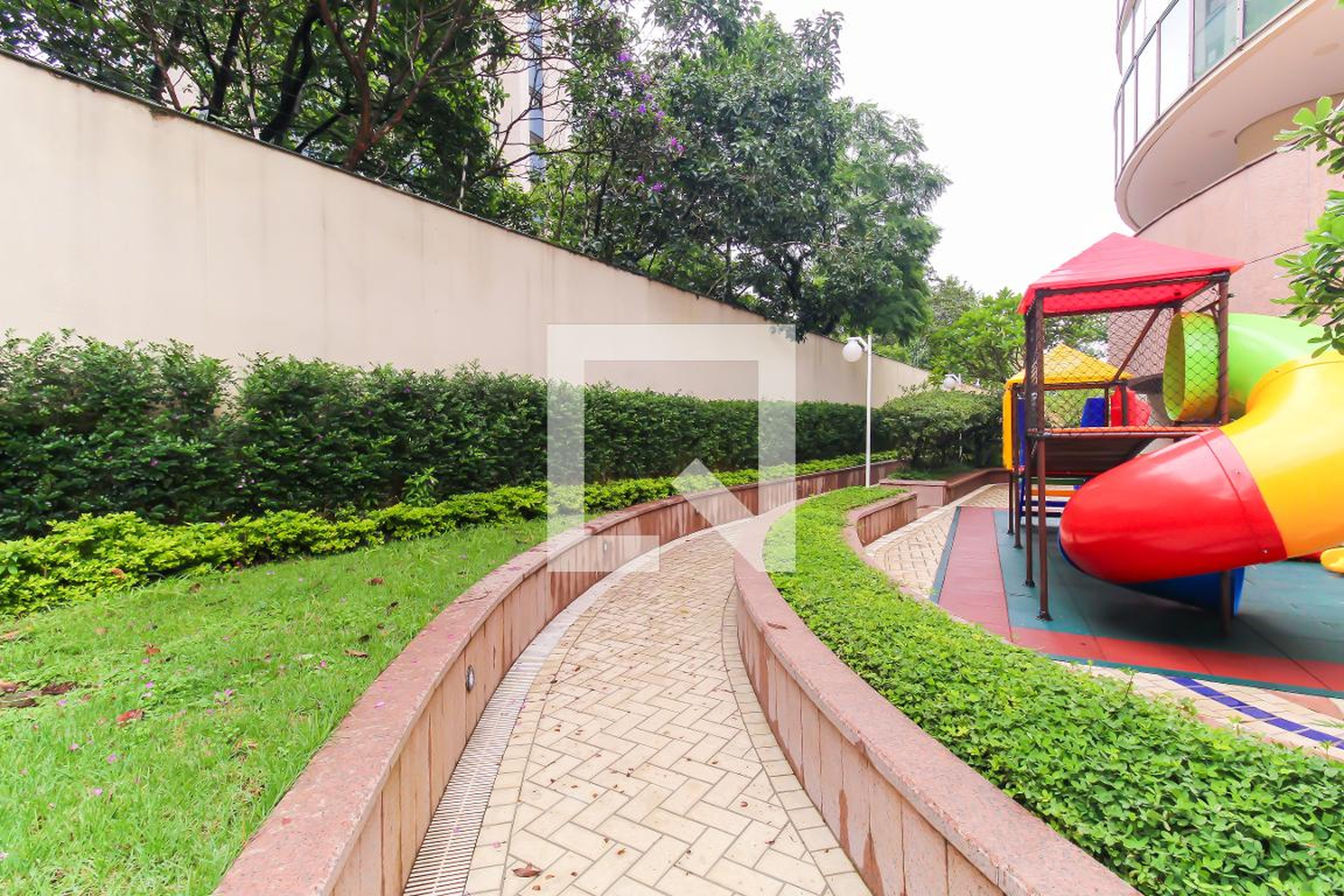 Área externa - Rômulo e Remo