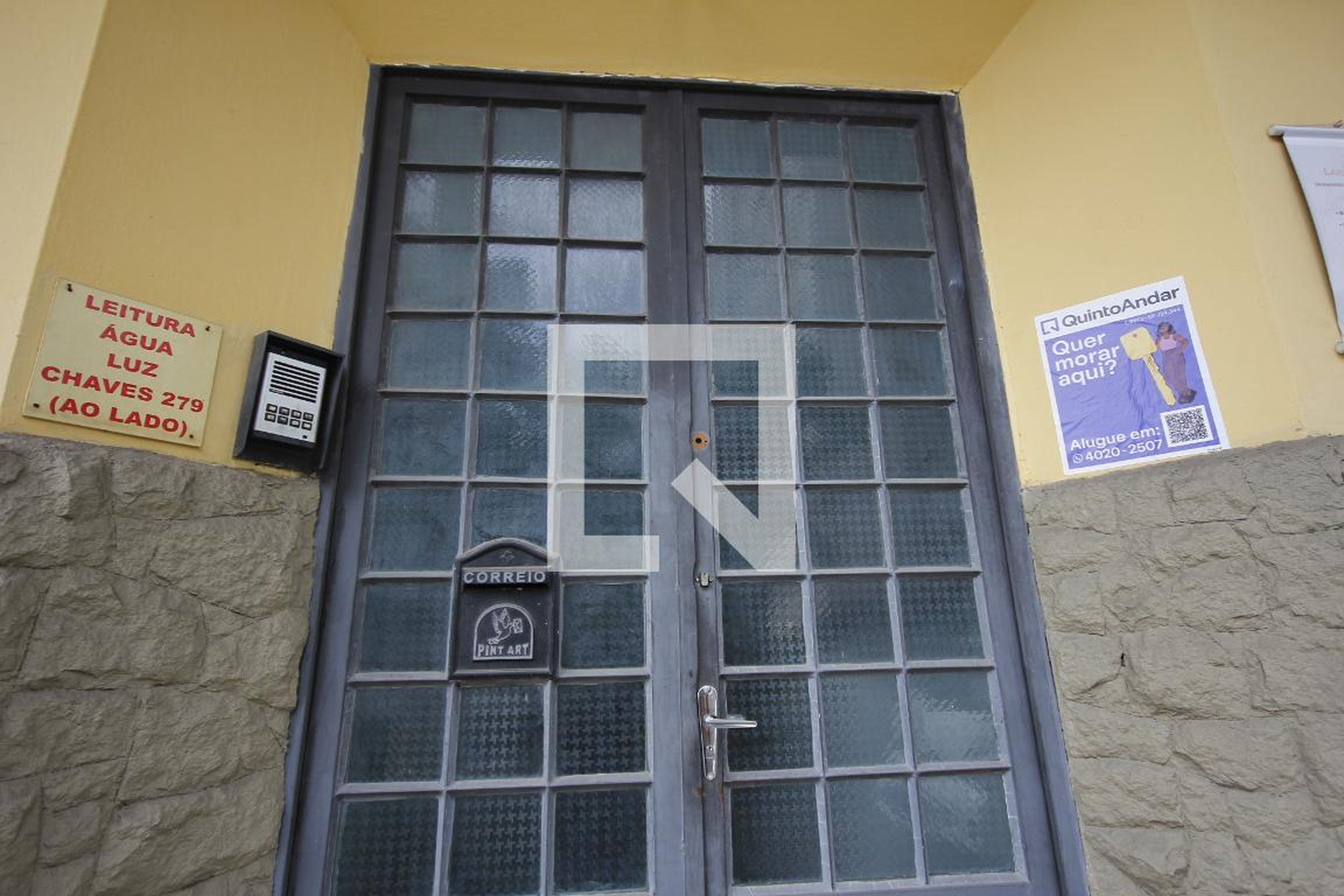 Fachada Condomínio em Rua Gandavo, 289