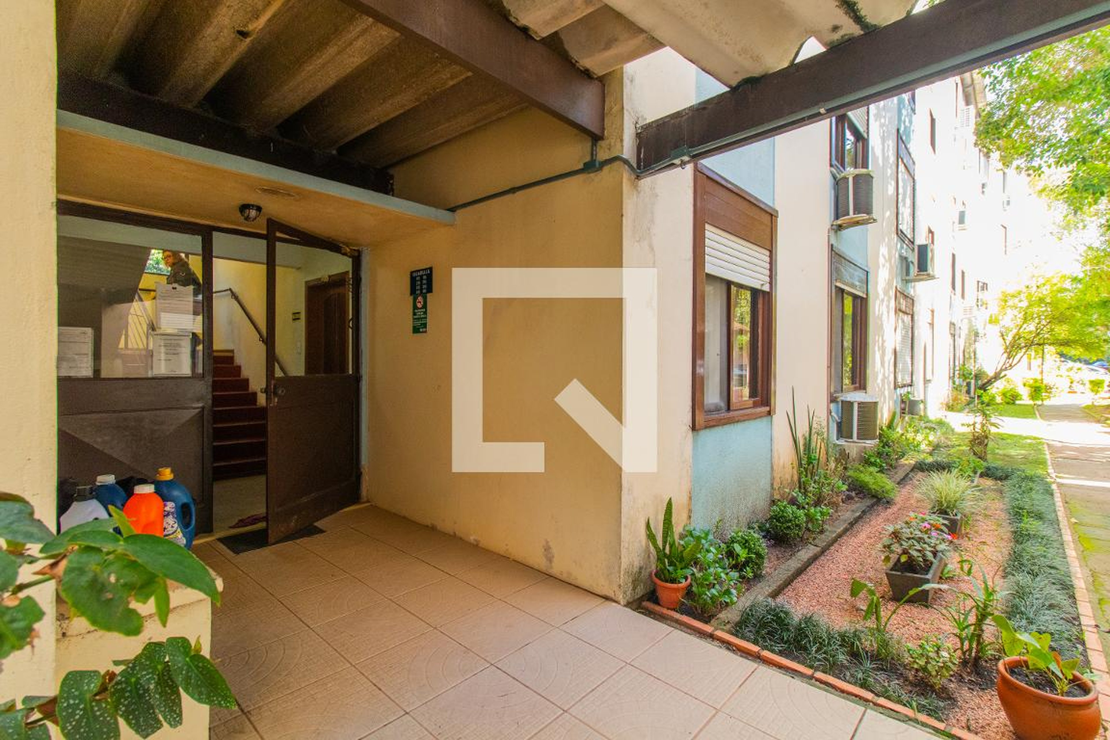 Entrada - Jardim Zona Sul