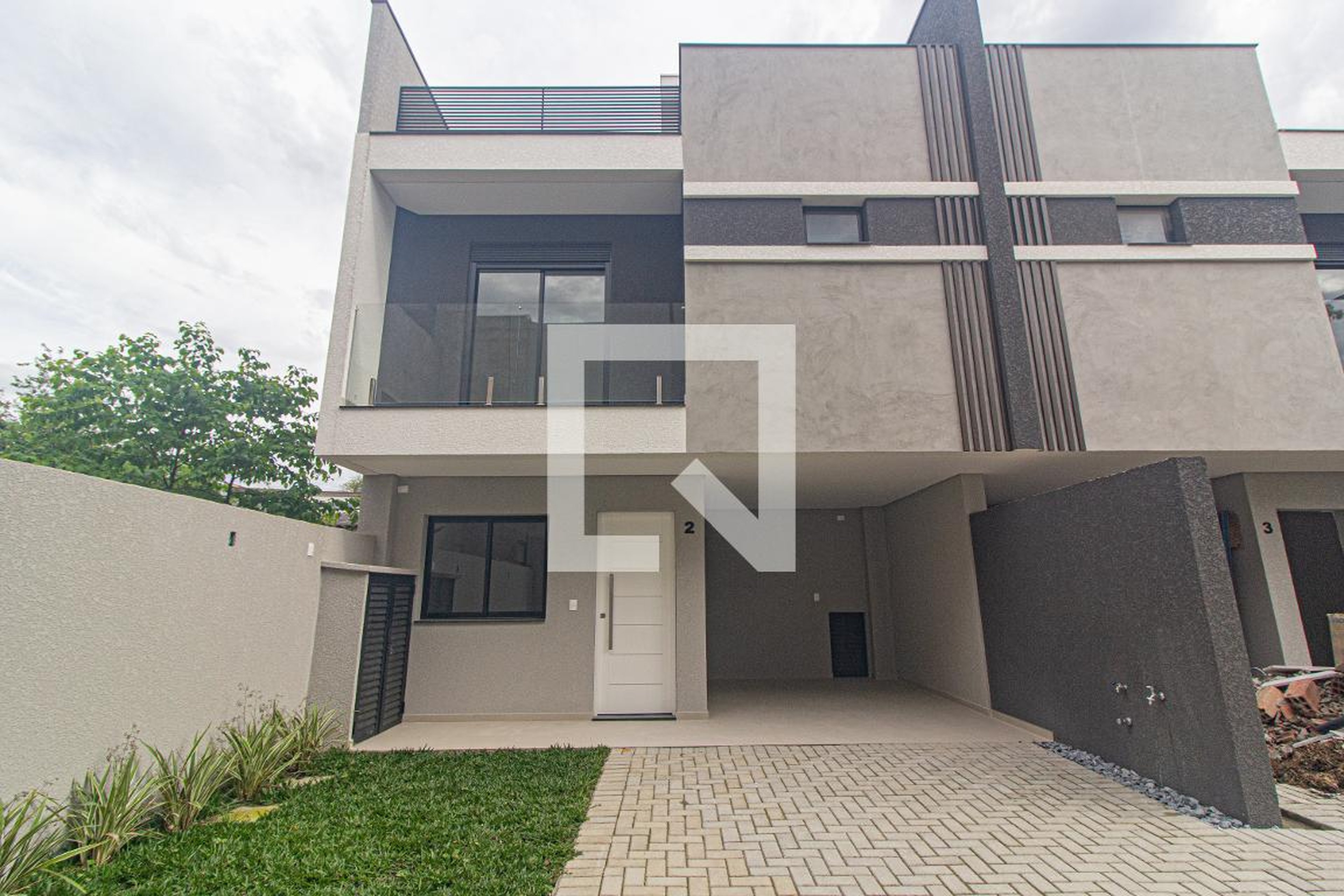 Fachada Condomínio em Rua Paraguai, 559