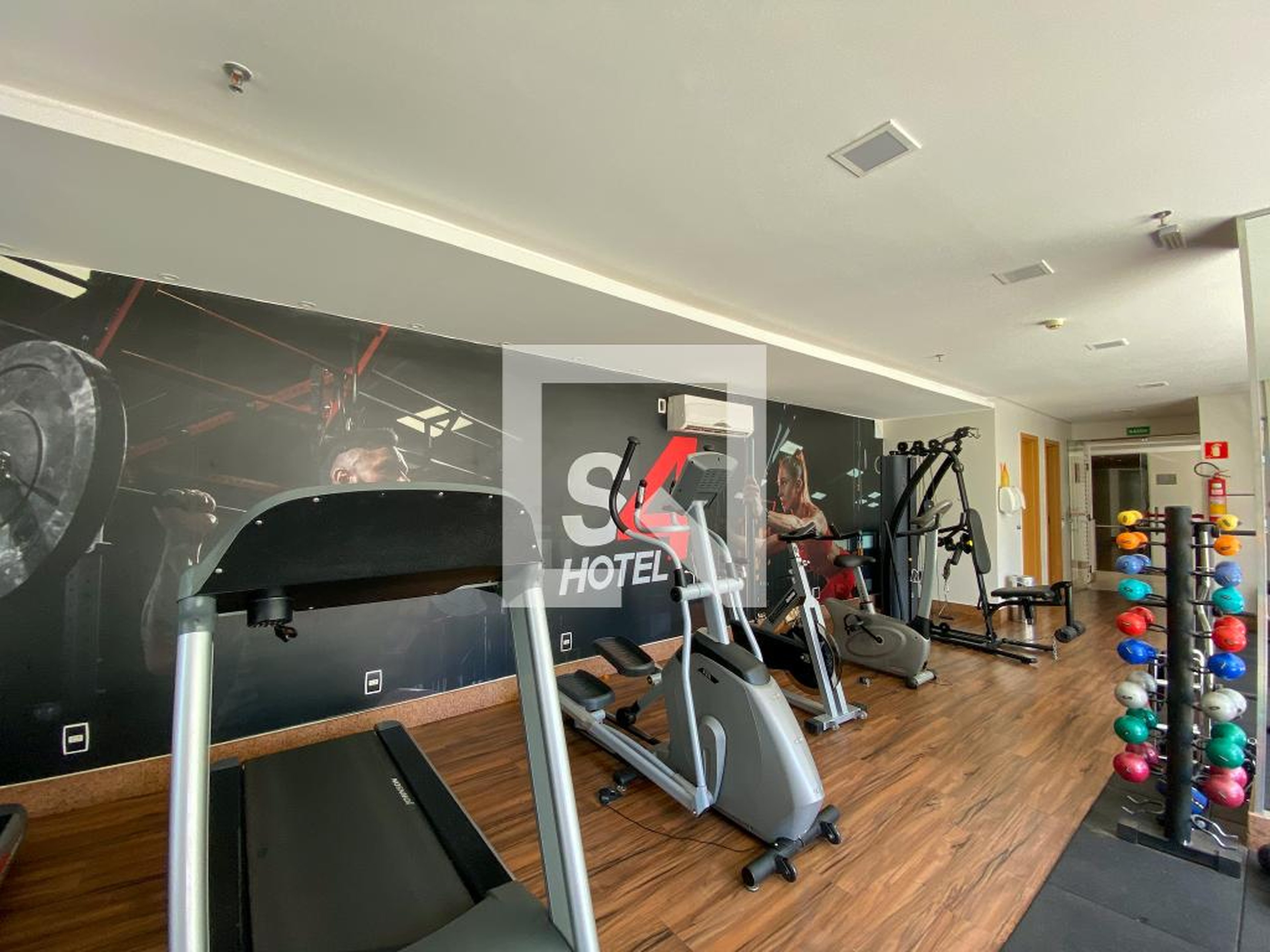 Área comum - Academia - S4 Hotel