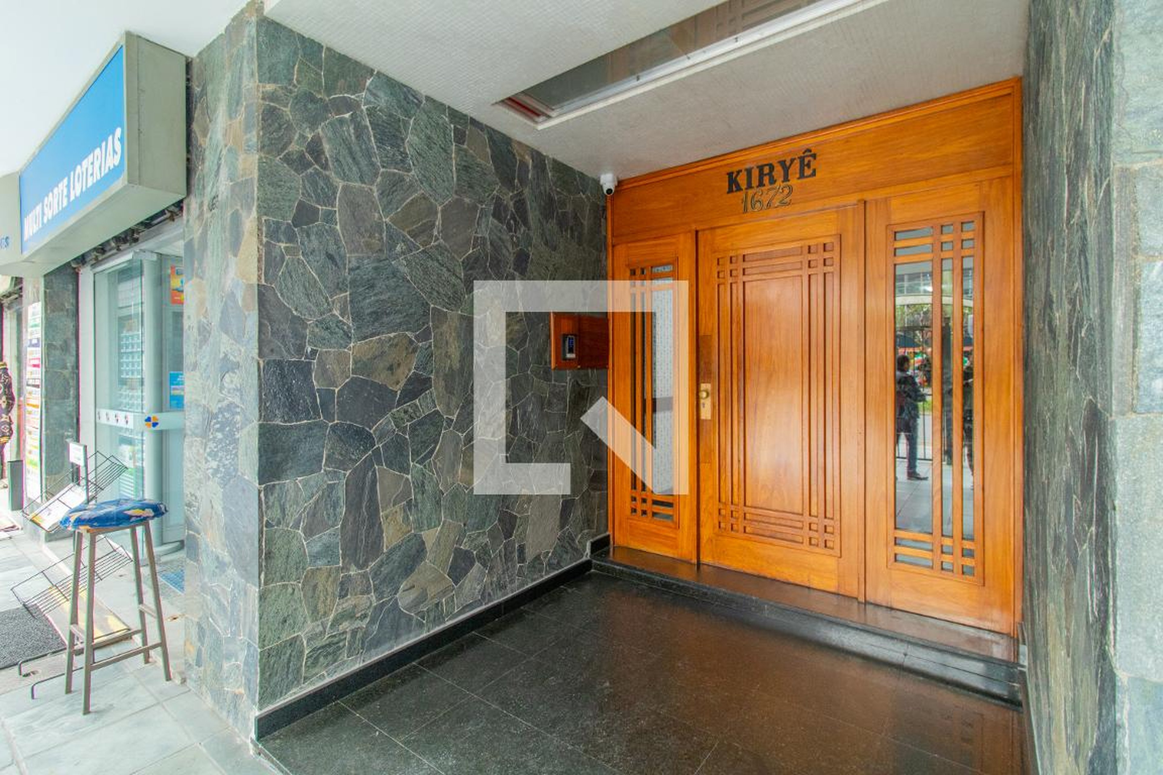 Entrada - Edifício Kirie