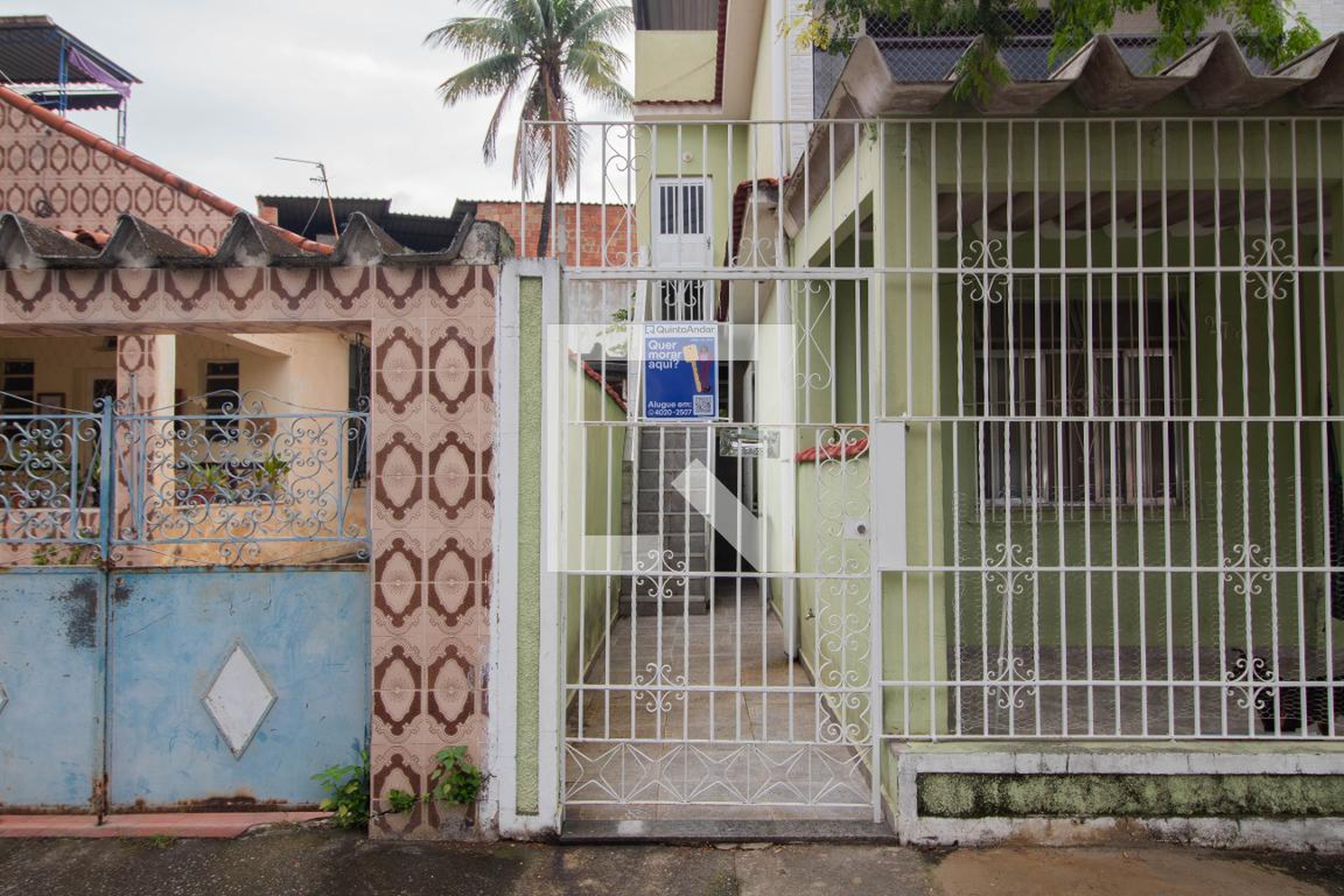 Fachada Condomínio em Rua Sebastian Bach, 272
