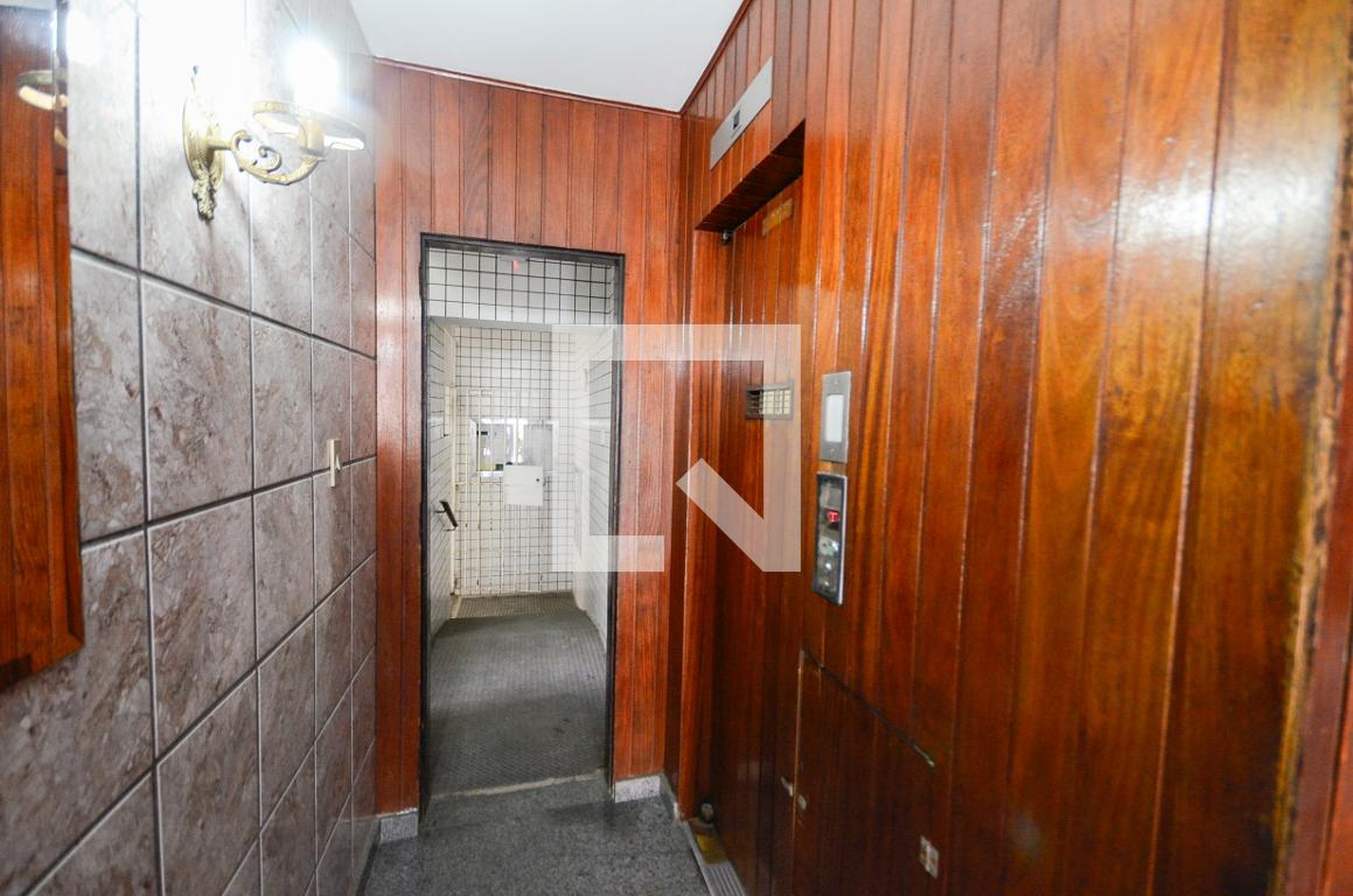 Hall - Edifício Esser