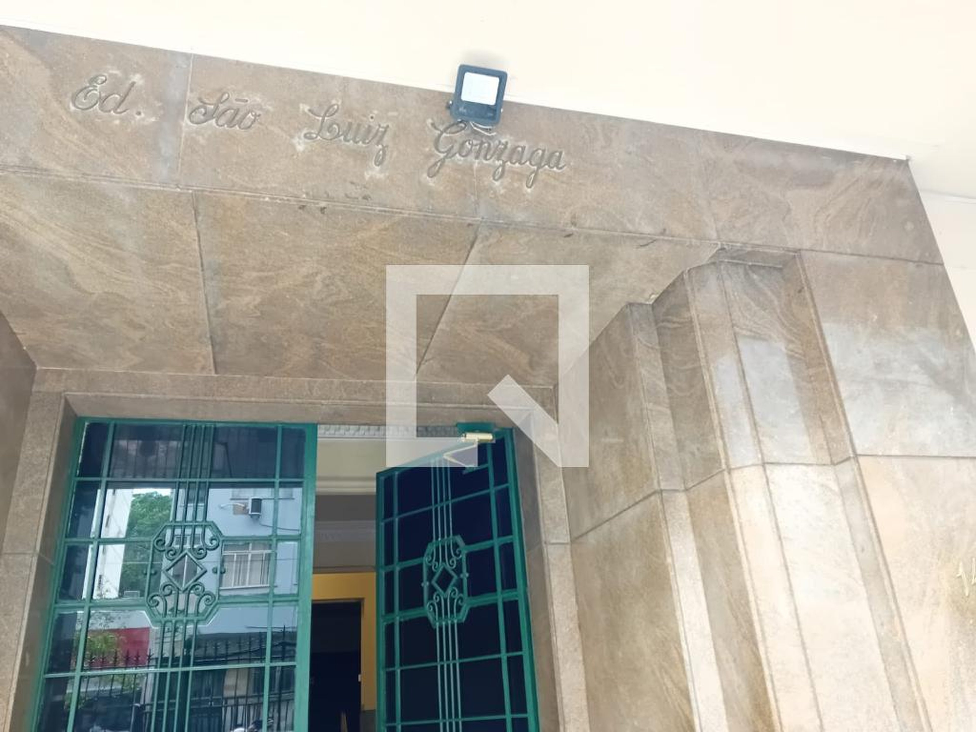 Fachada do Prédio Condomínio em Rua Marquês de Abrantes, 147