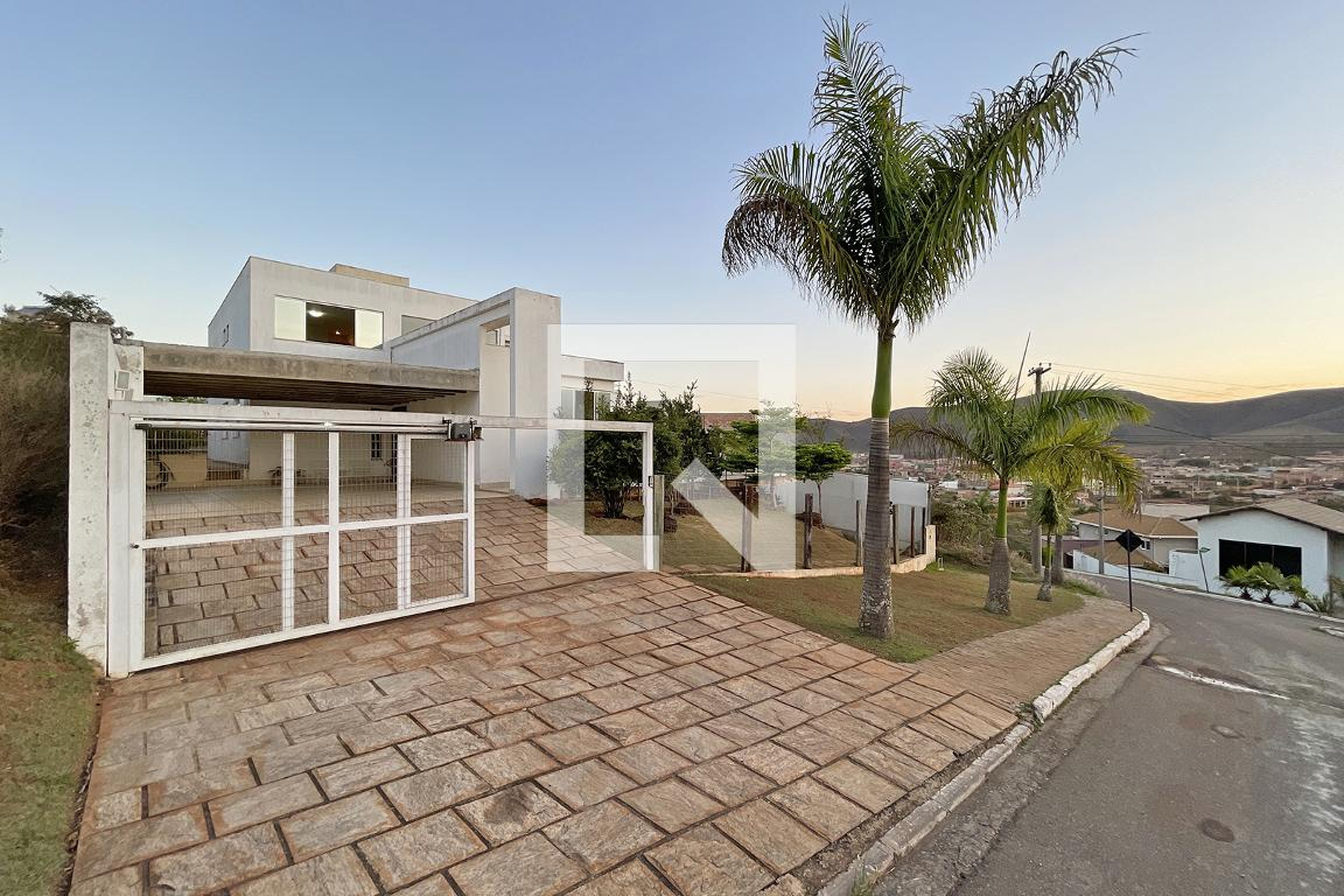 Fachada Condomínio em Rua dos Motoristas, 68