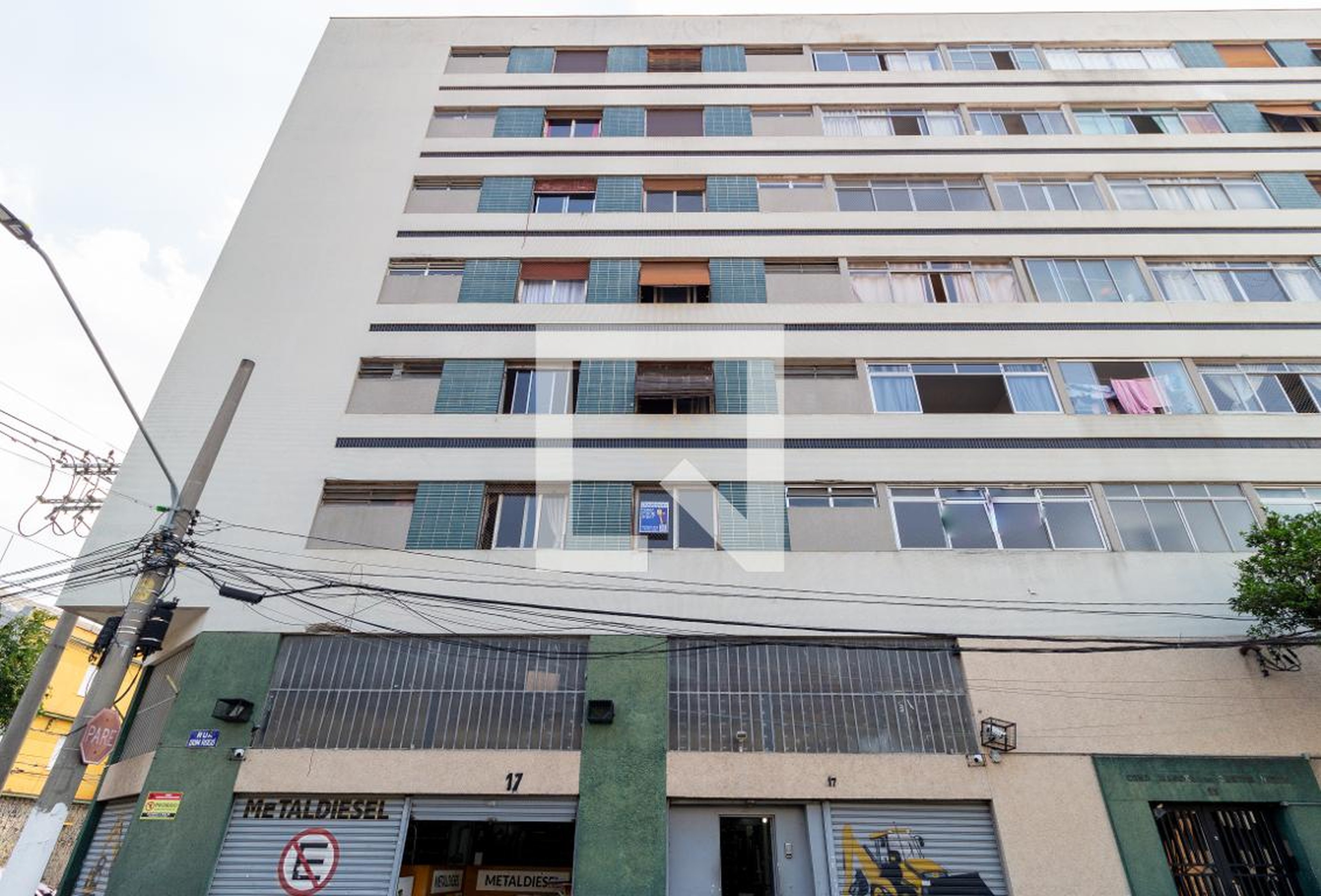 Fachada Condomínio em Rua Dom Rodo, 25