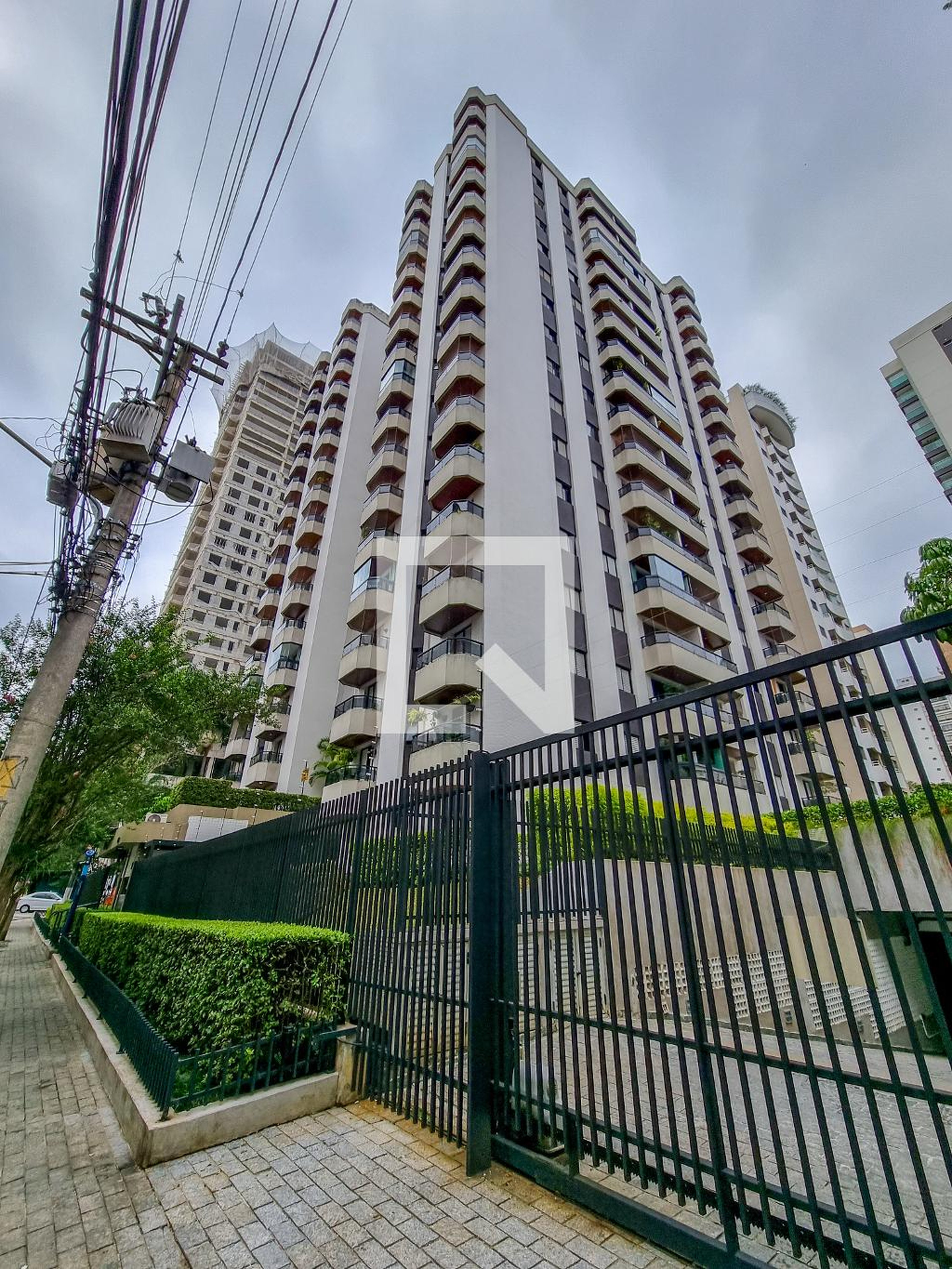 Fachada Condomínio Indiana Garden