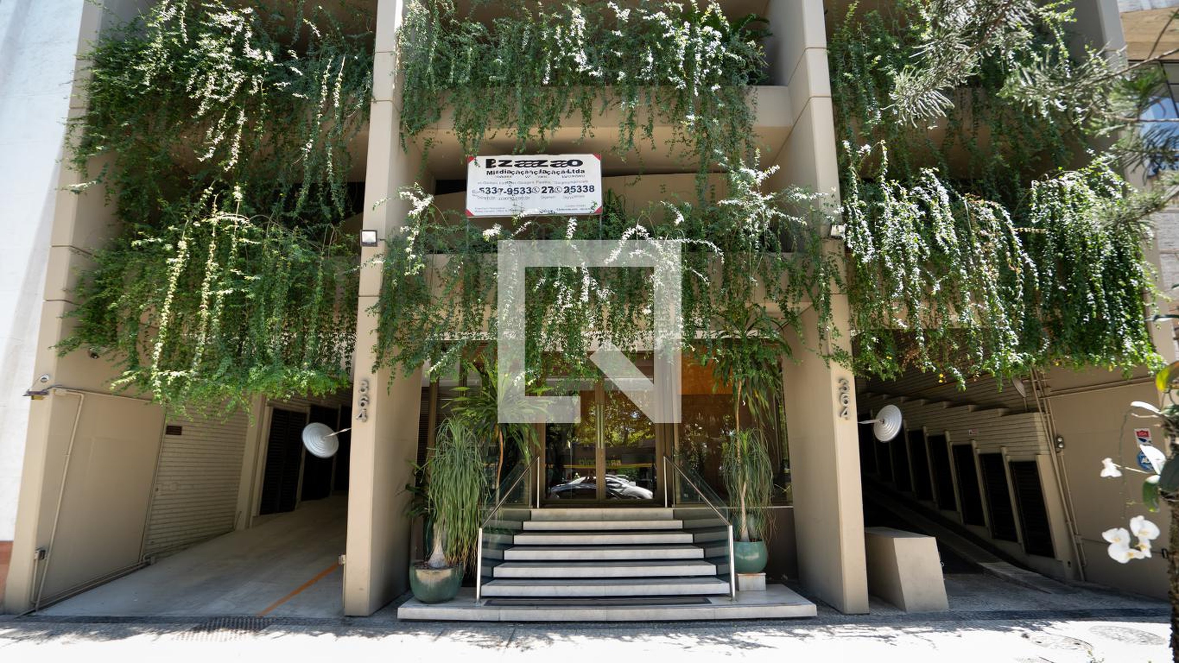 Fachada Edifício Miguel Couto Filho