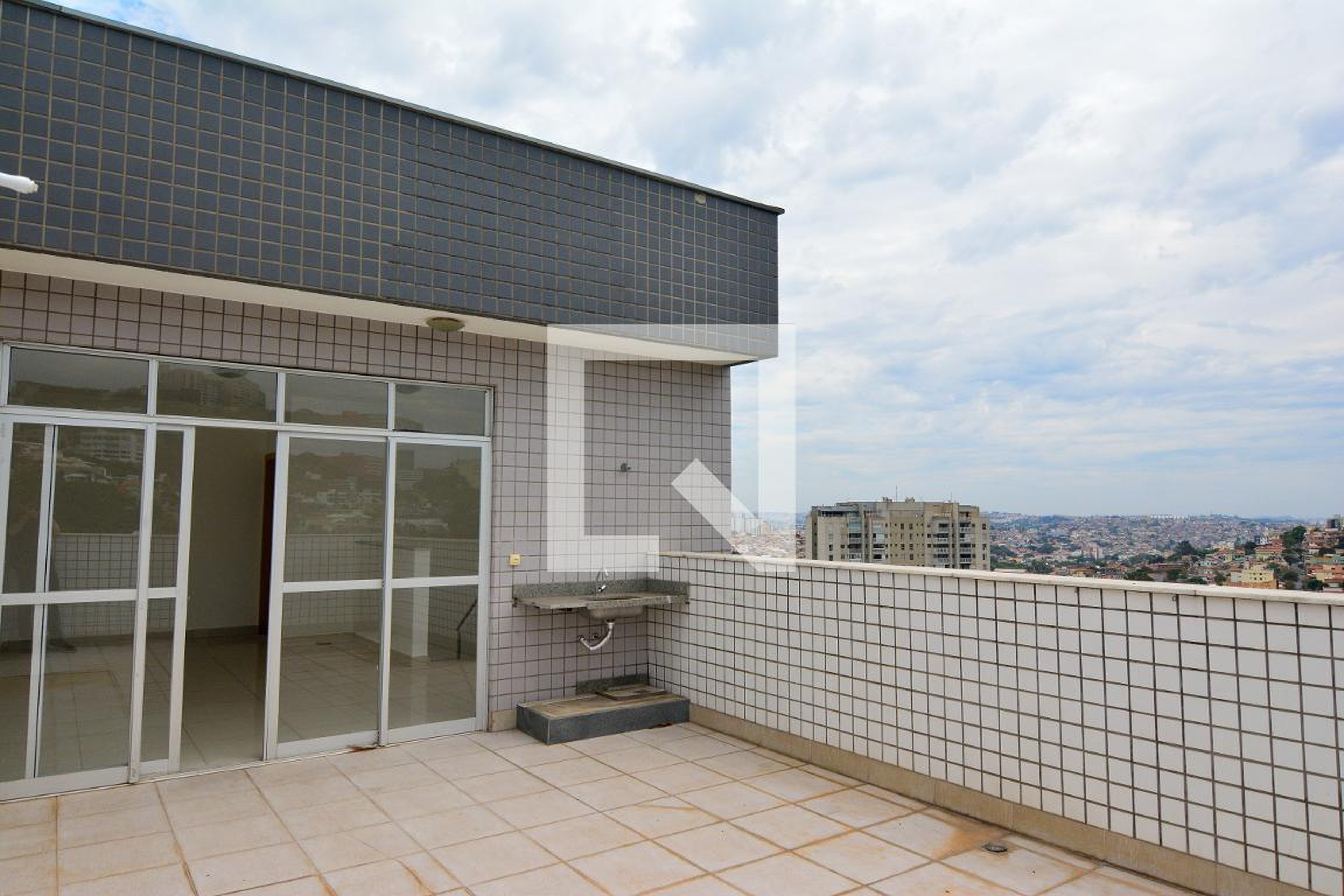 Área Externa - Residencial Village Estoril