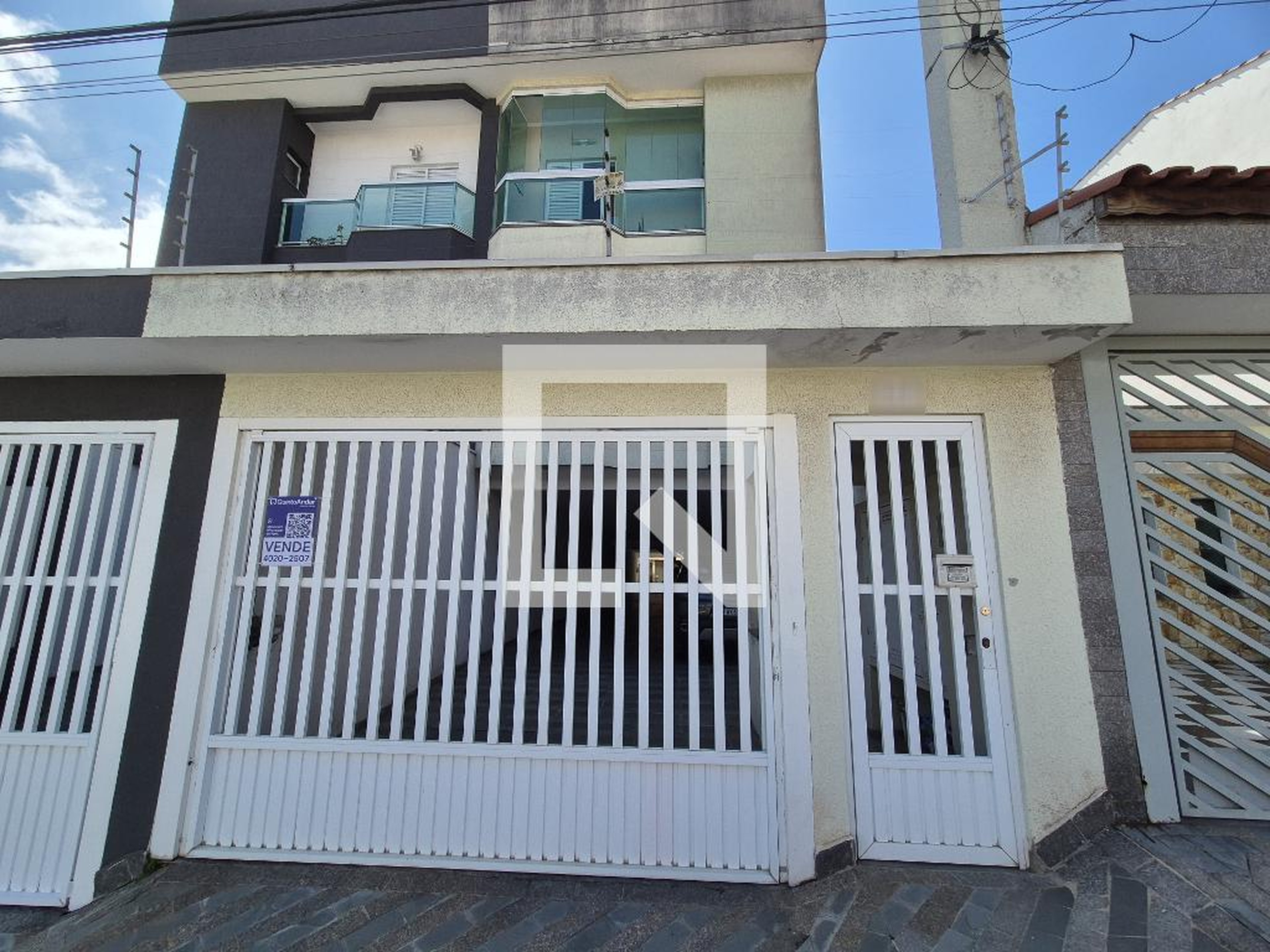 Fachada Condomínio em Rua Conde de Sarzedas, 165