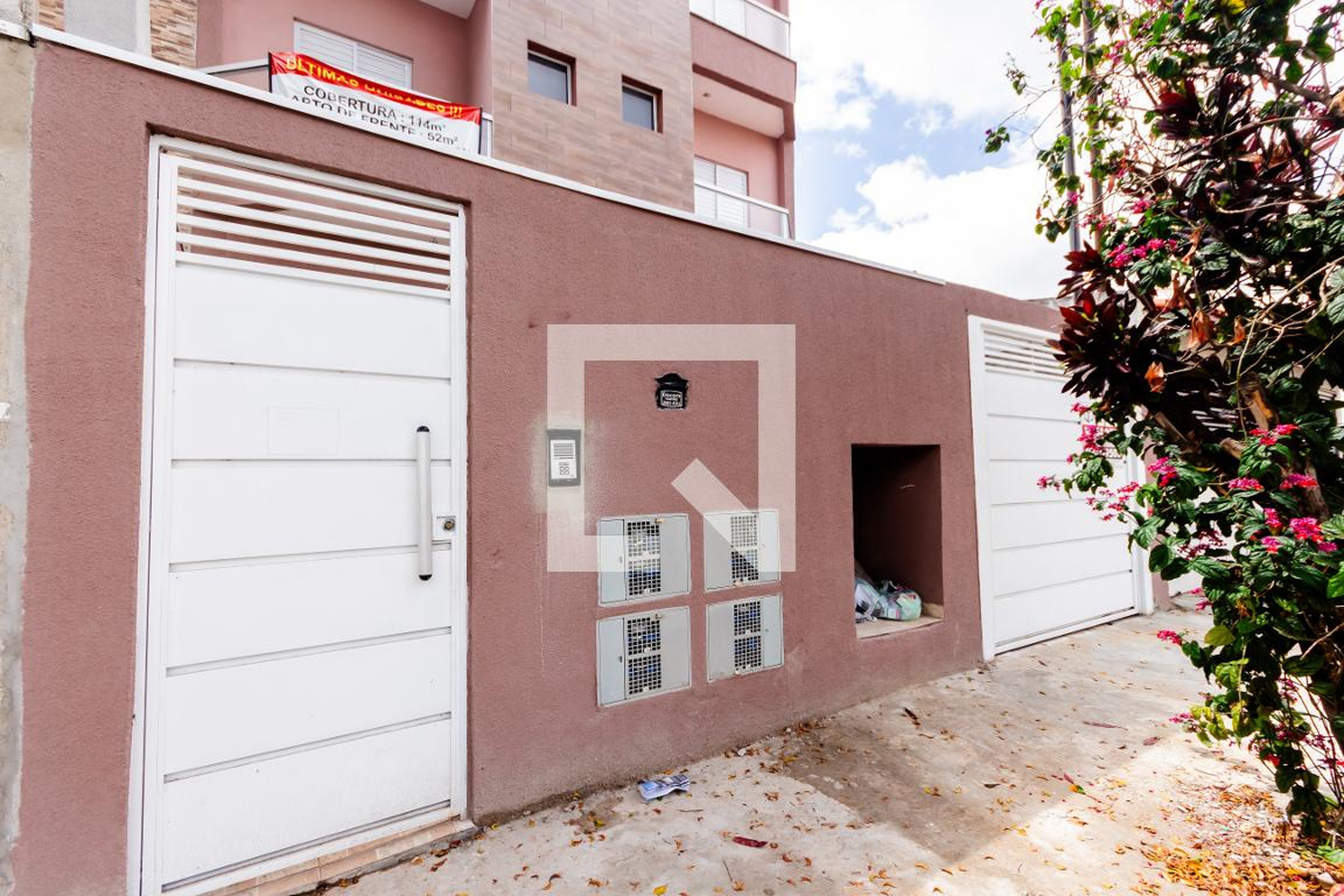 Fachada Condomínio em Alameda São Bernardo, 254