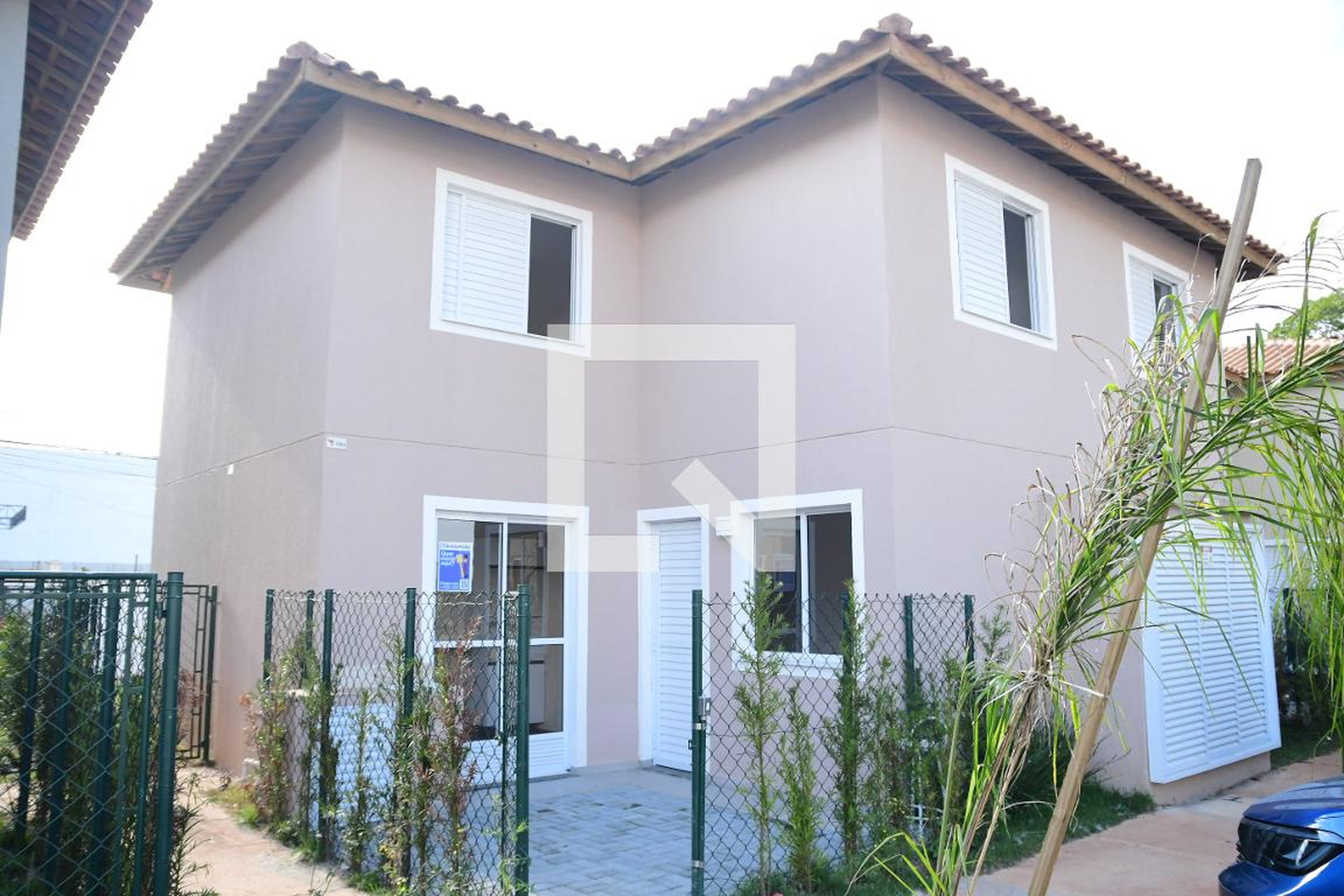 Fachada Condomínio em Rua dos Coqueirais, 37