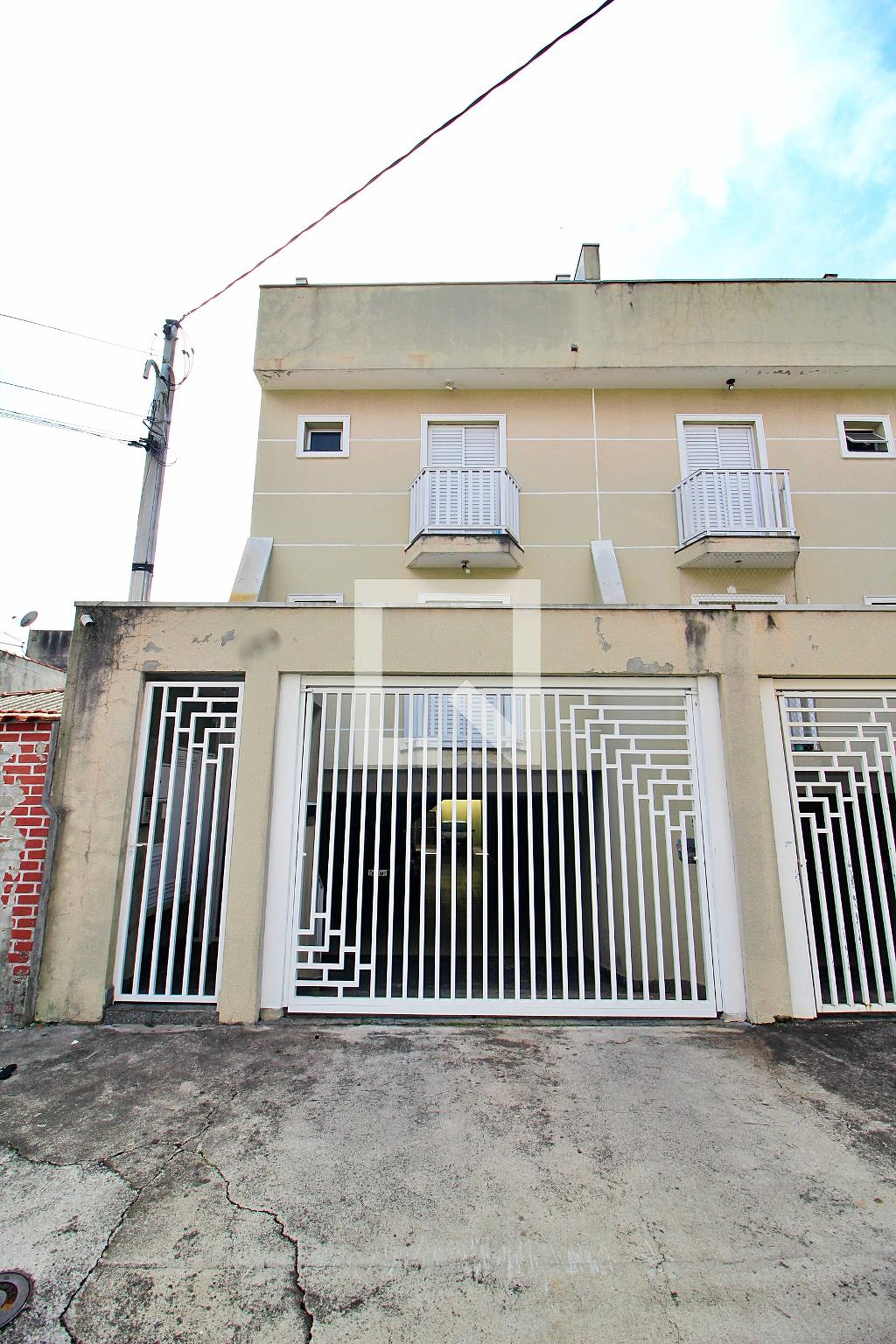 Fachada Condomínio em Rua Germânia, 139