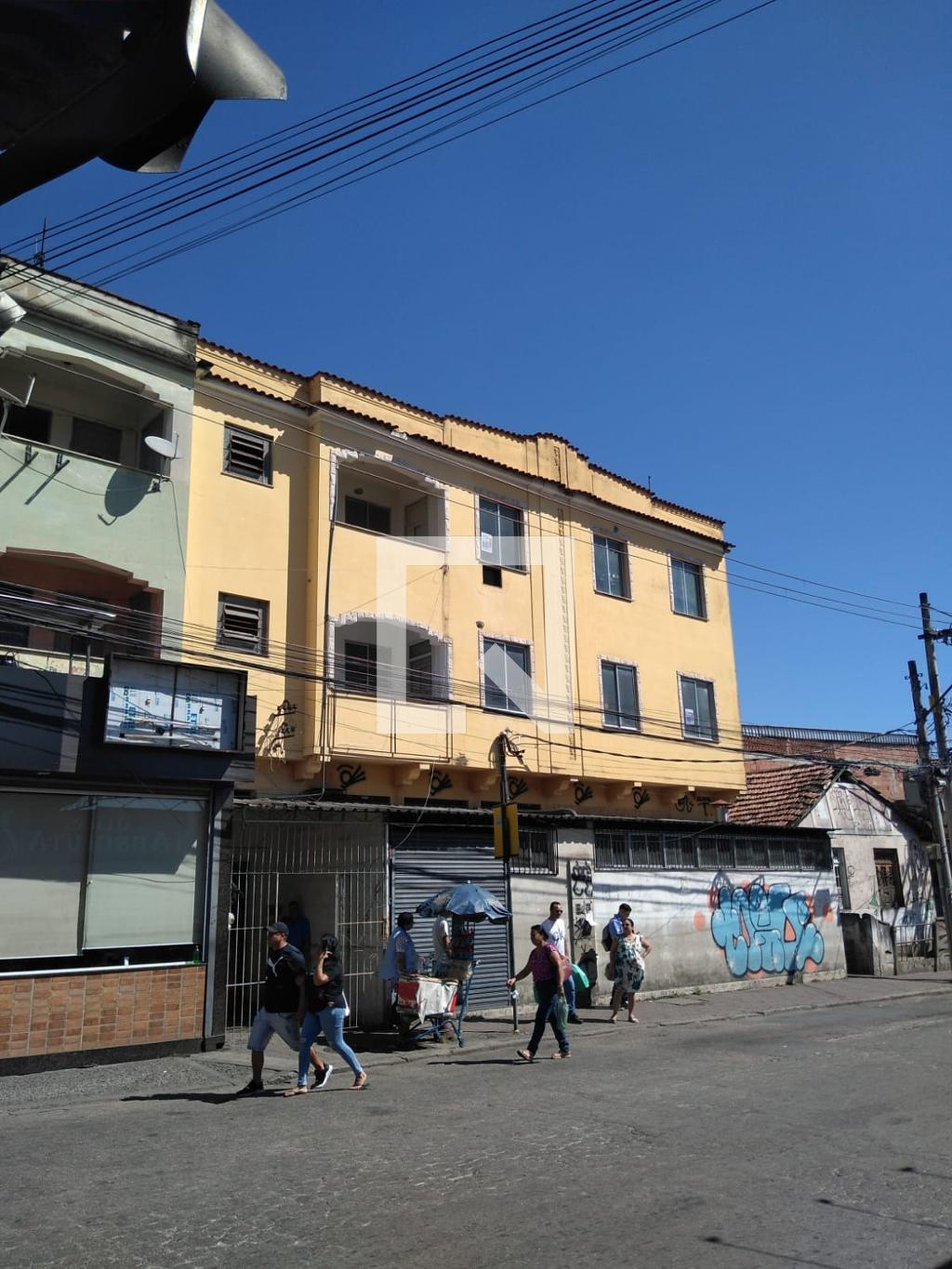 Fachada Condomínio em Rua Aracaju, 145