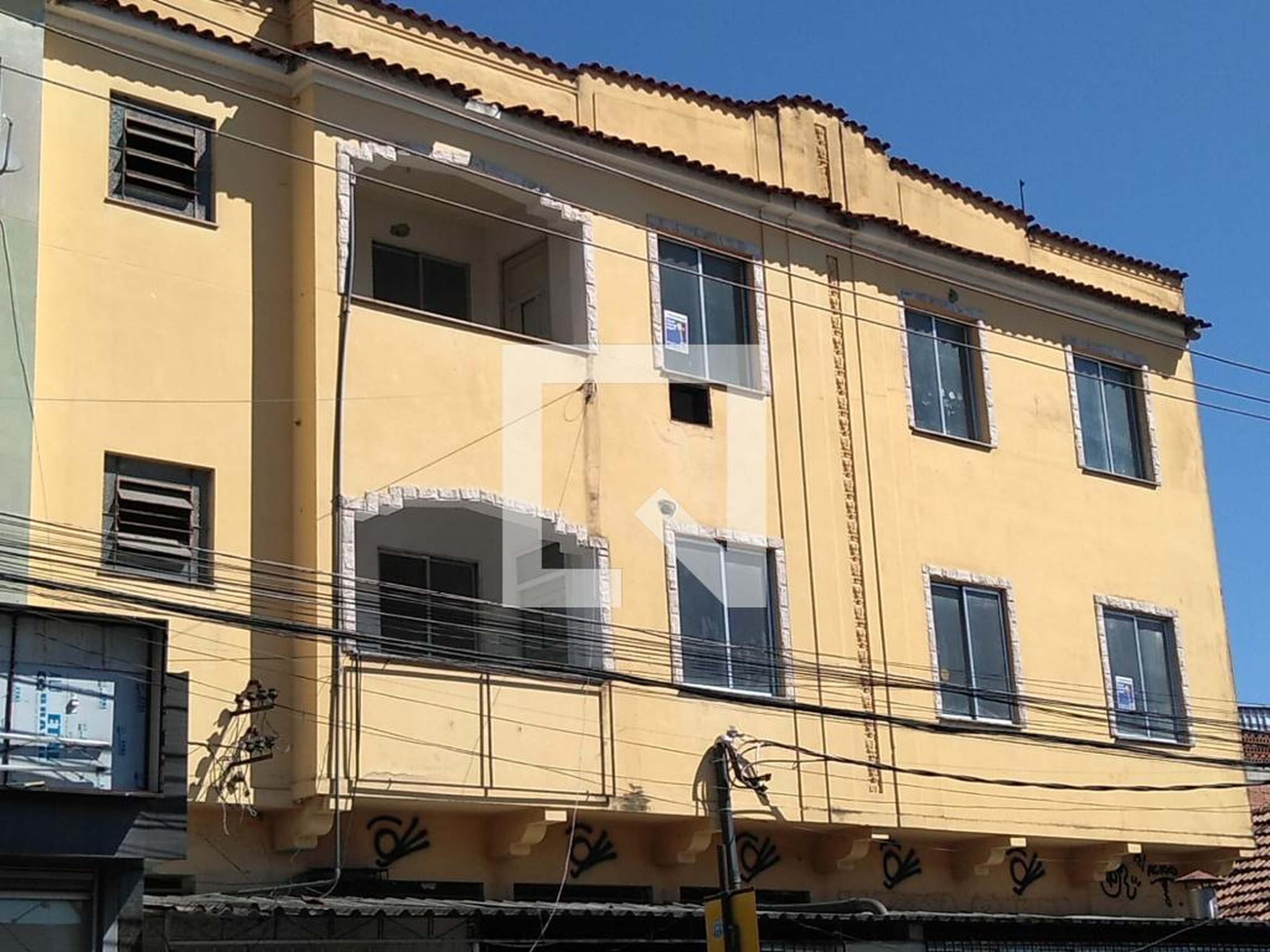 Fachada do Prédio Condomínio em Rua Aracaju, 145