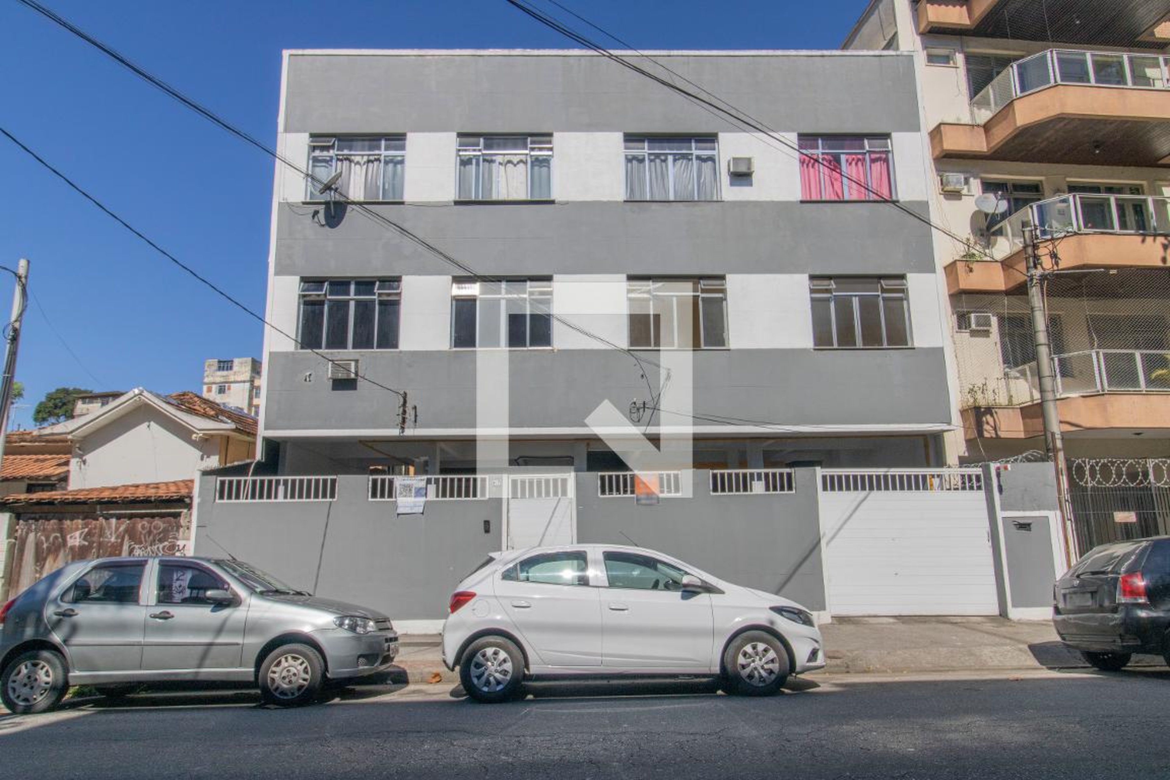 Fachada Condomínio em Rua Tenente Cleto Campelo, 316